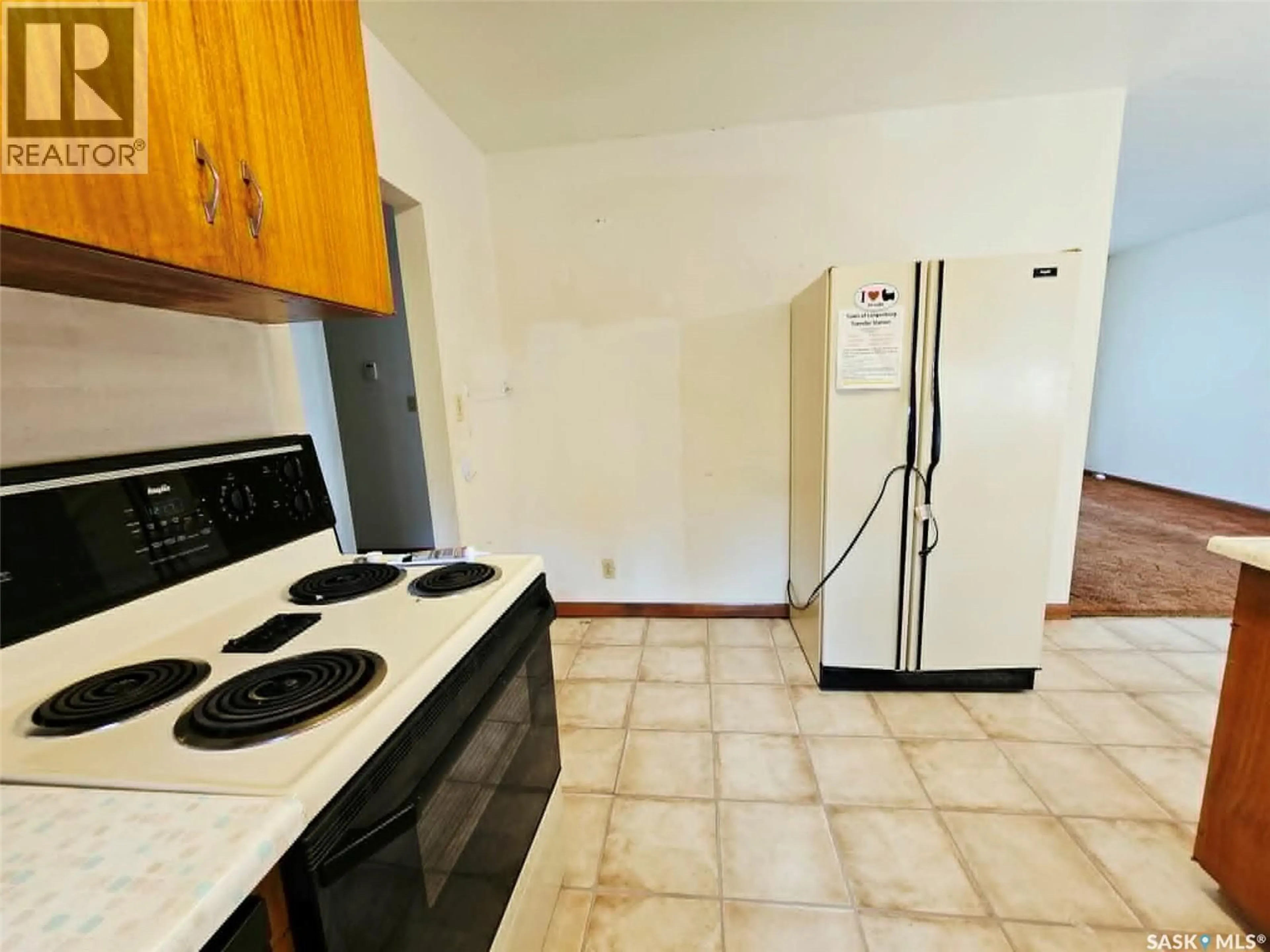 Standard kitchen, unknown for 123 RIEDEL AVENUE, Langenburg Saskatchewan S0A2A0
