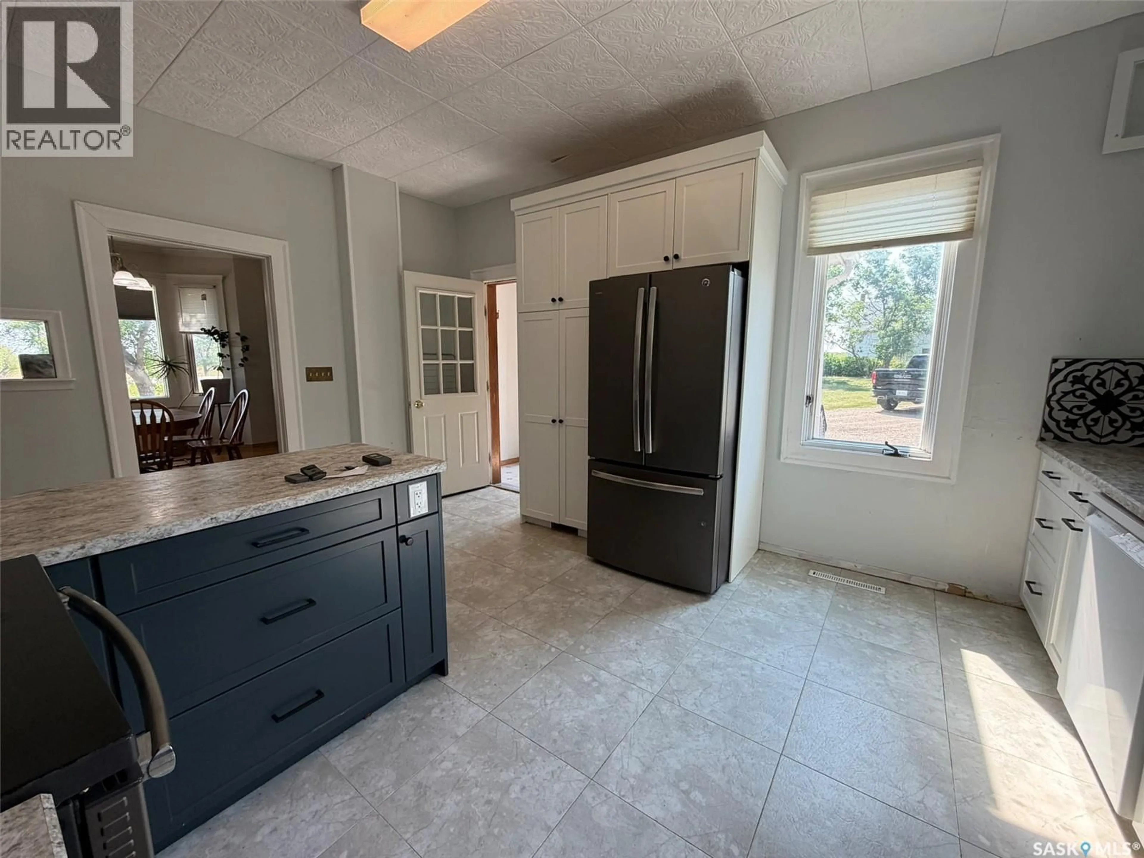 Open concept kitchen, ceramic/tile floor for 229 4TH AVENUE, Lafleche Saskatchewan S0H2K0