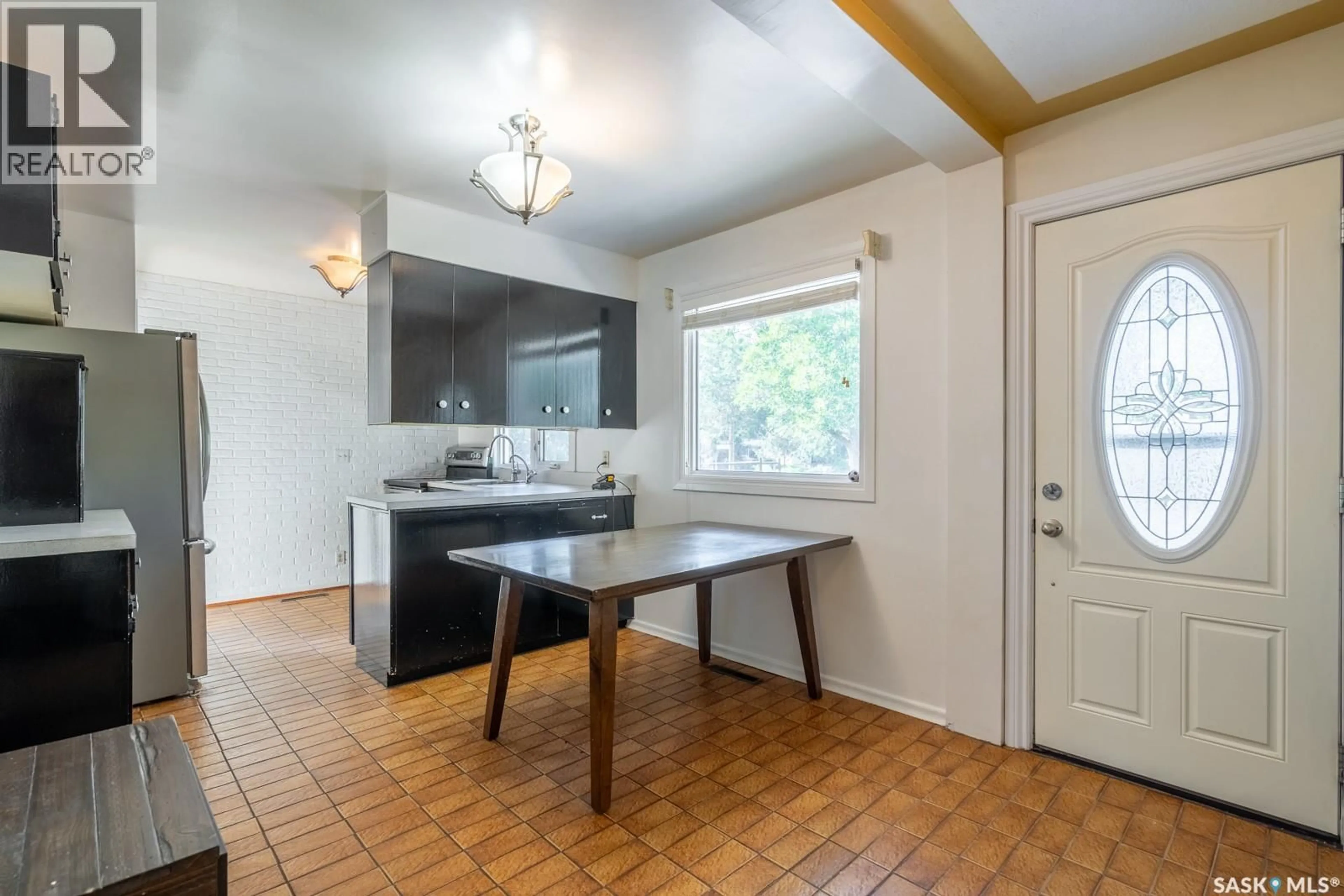 Unknown for 237 ORCHARD CRESCENT, Regina Saskatchewan S4S5B9