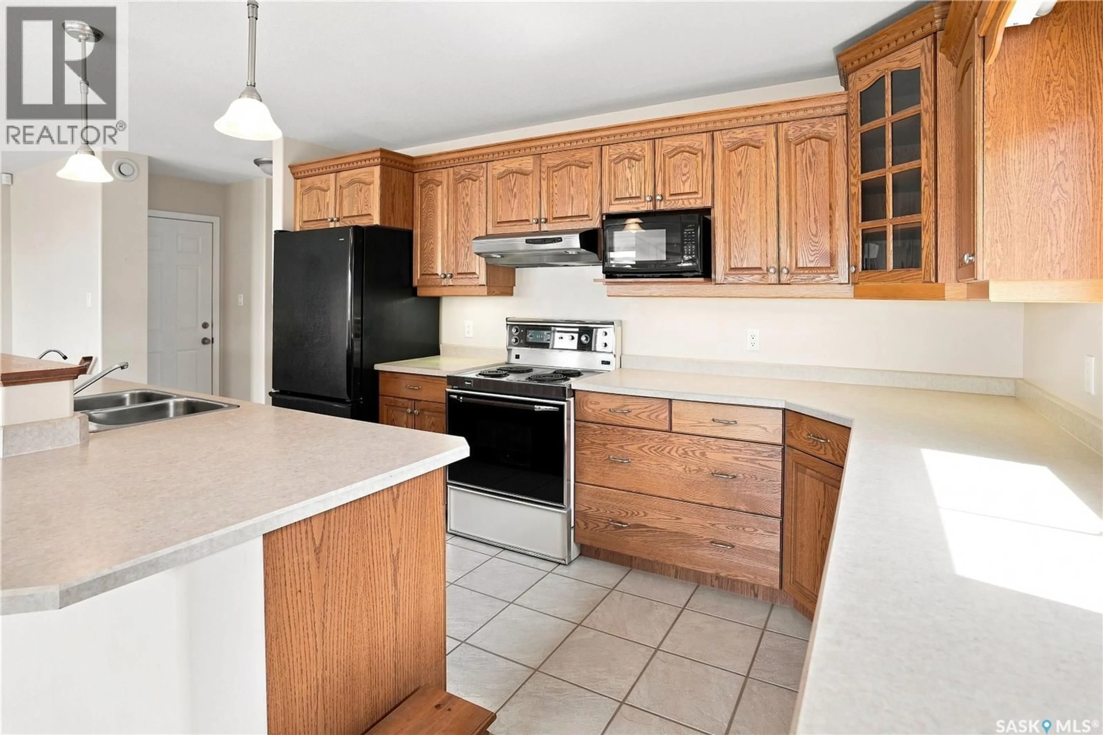 Standard kitchen, unknown for 2507 KILDEER DRIVE, North Battleford Saskatchewan S9A3Z2