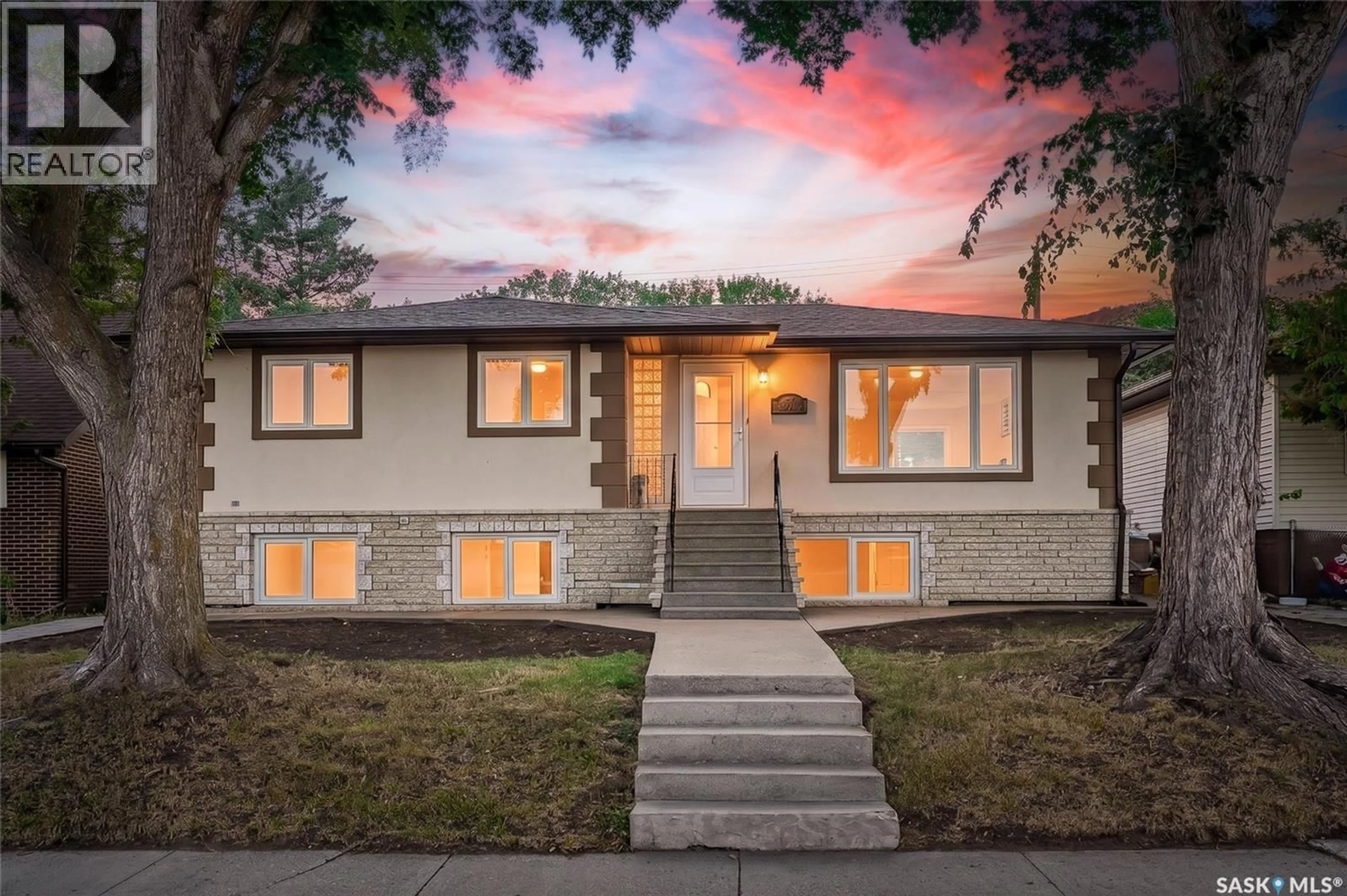 Home with brick exterior material, street for 517 O AVENUE, Saskatoon Saskatchewan S7L2V4