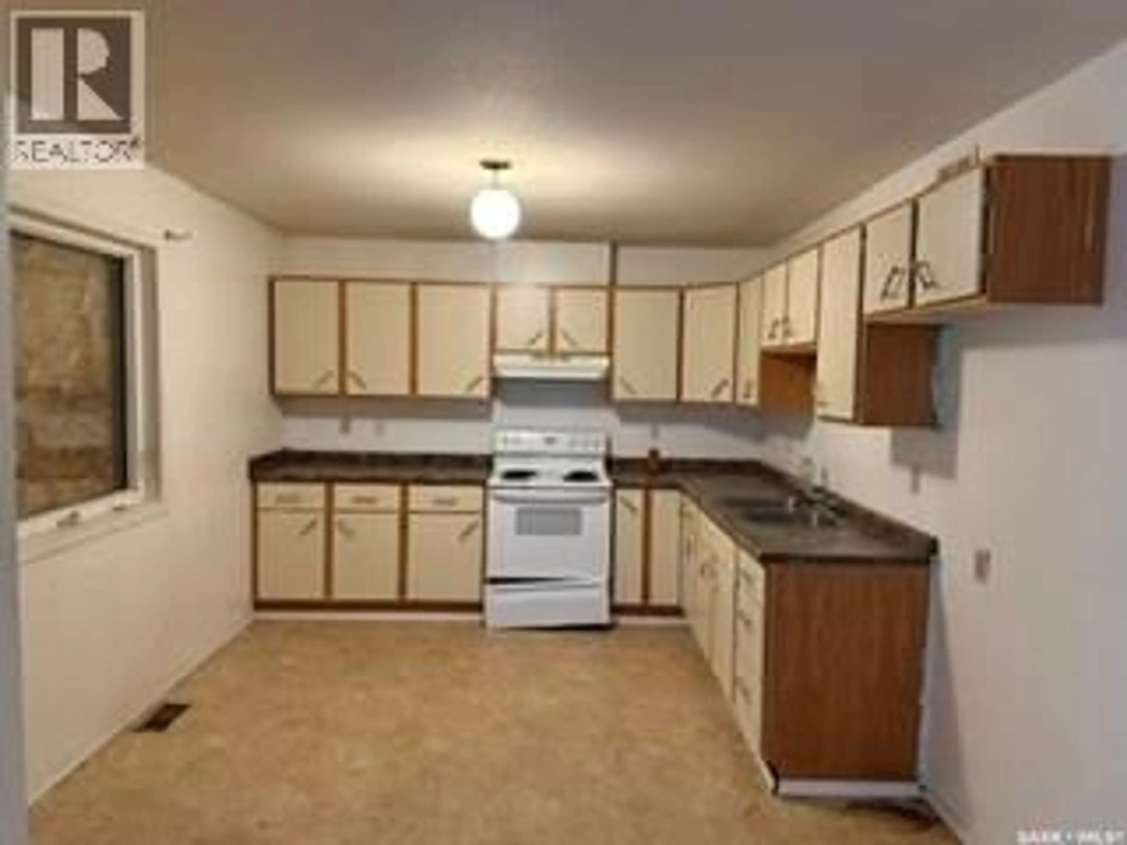 Standard kitchen, unknown for 542 DENE ROAD, La Loche Saskatchewan S0M1G0