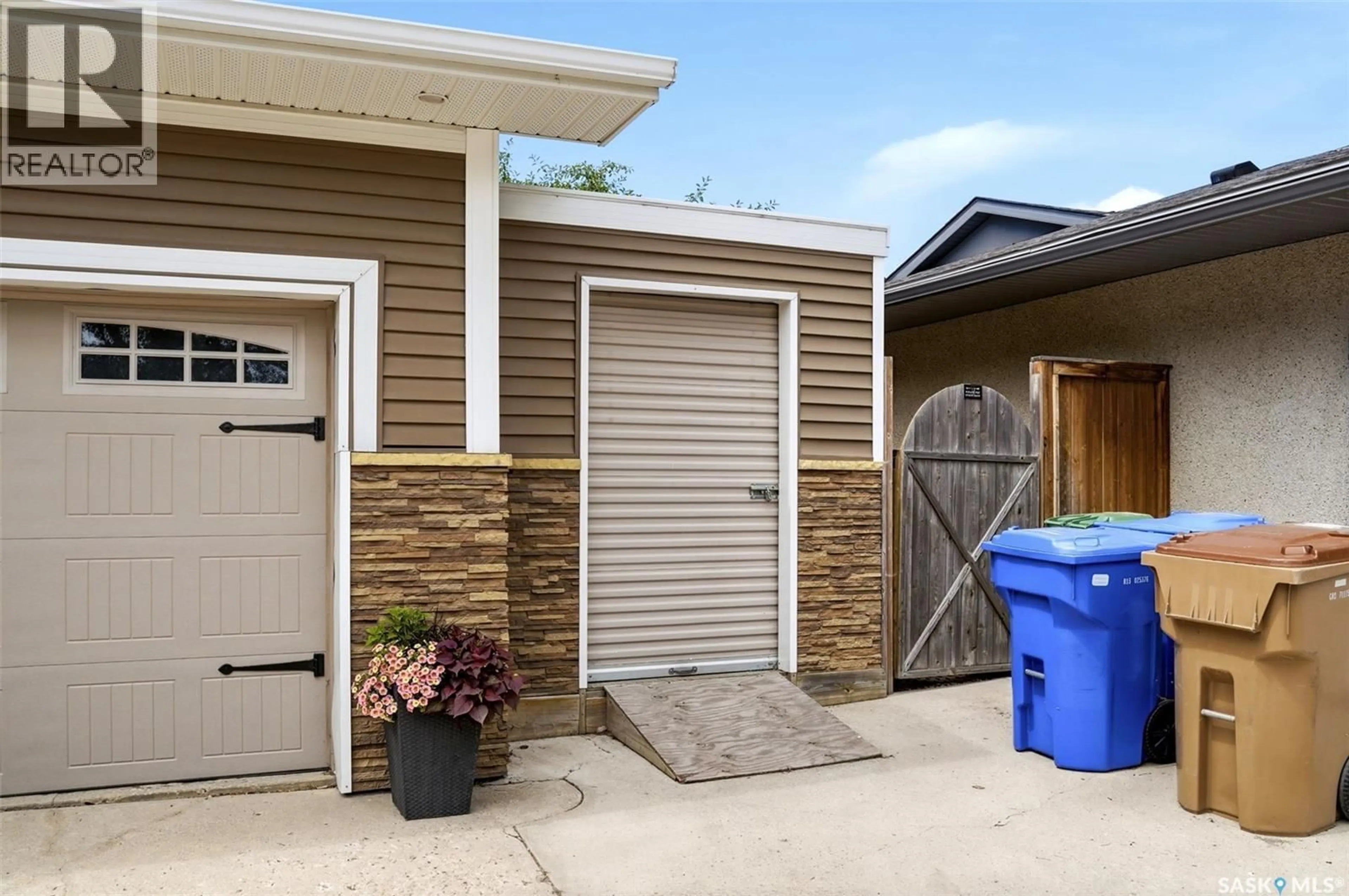 Unknown for 83 MARQUIS CRESCENT, Regina Saskatchewan S4S6J8