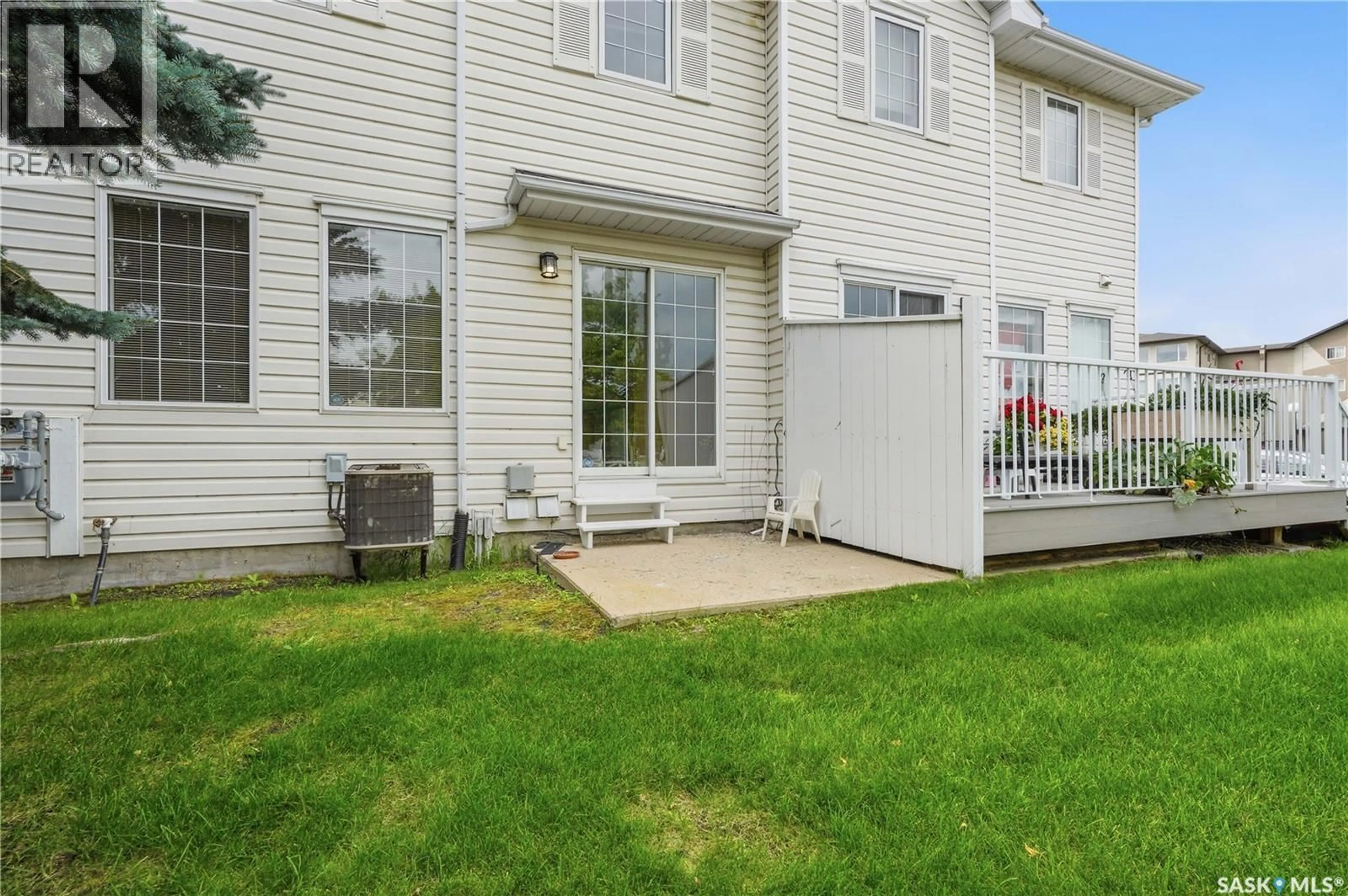 Patio, street for 2 110 KEEVIL CRESCENT, Saskatoon Saskatchewan S7N4N8