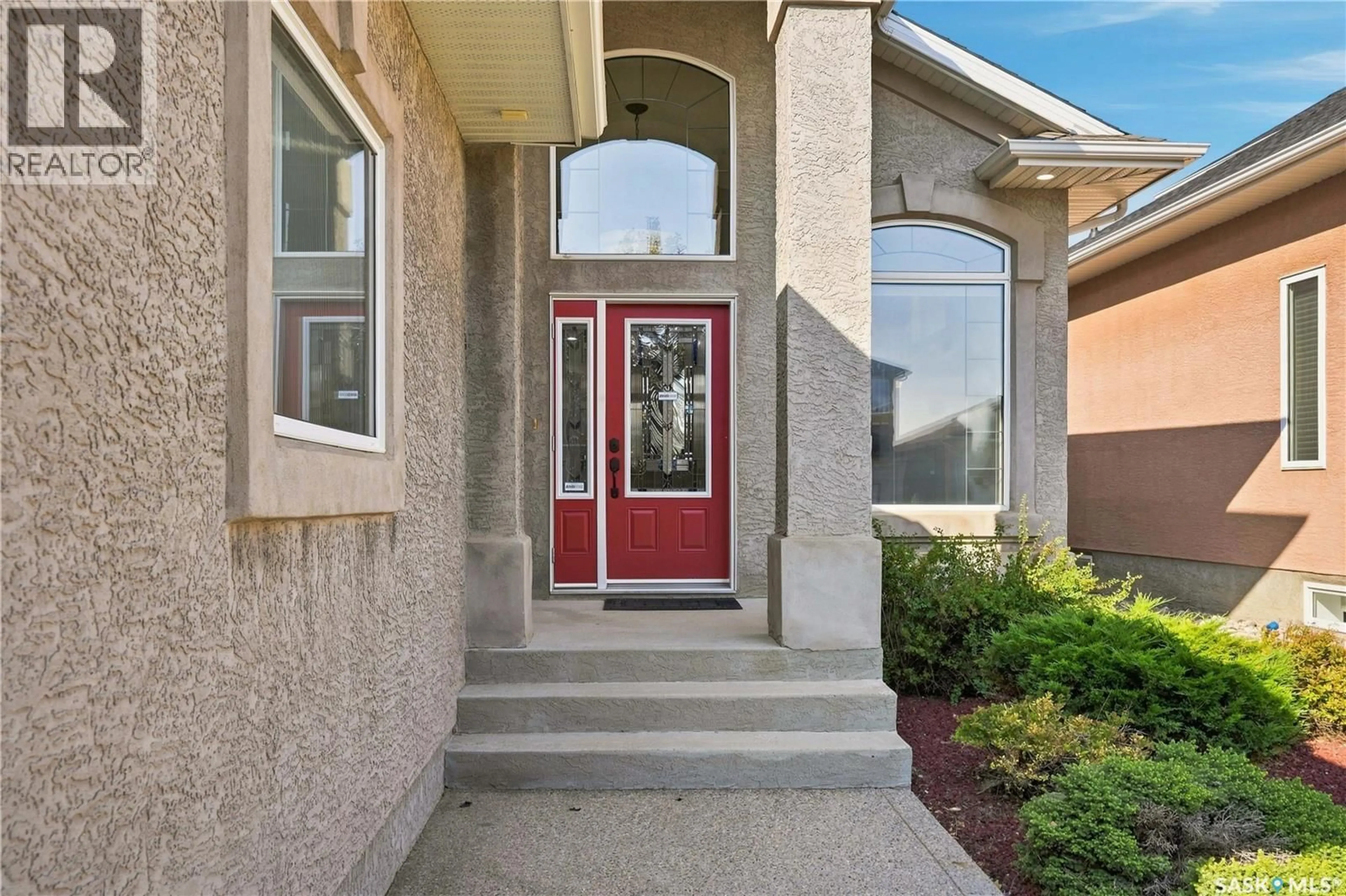 Unknown for 6407 WASCANA COURT BAY, Regina Saskatchewan S4V3E6