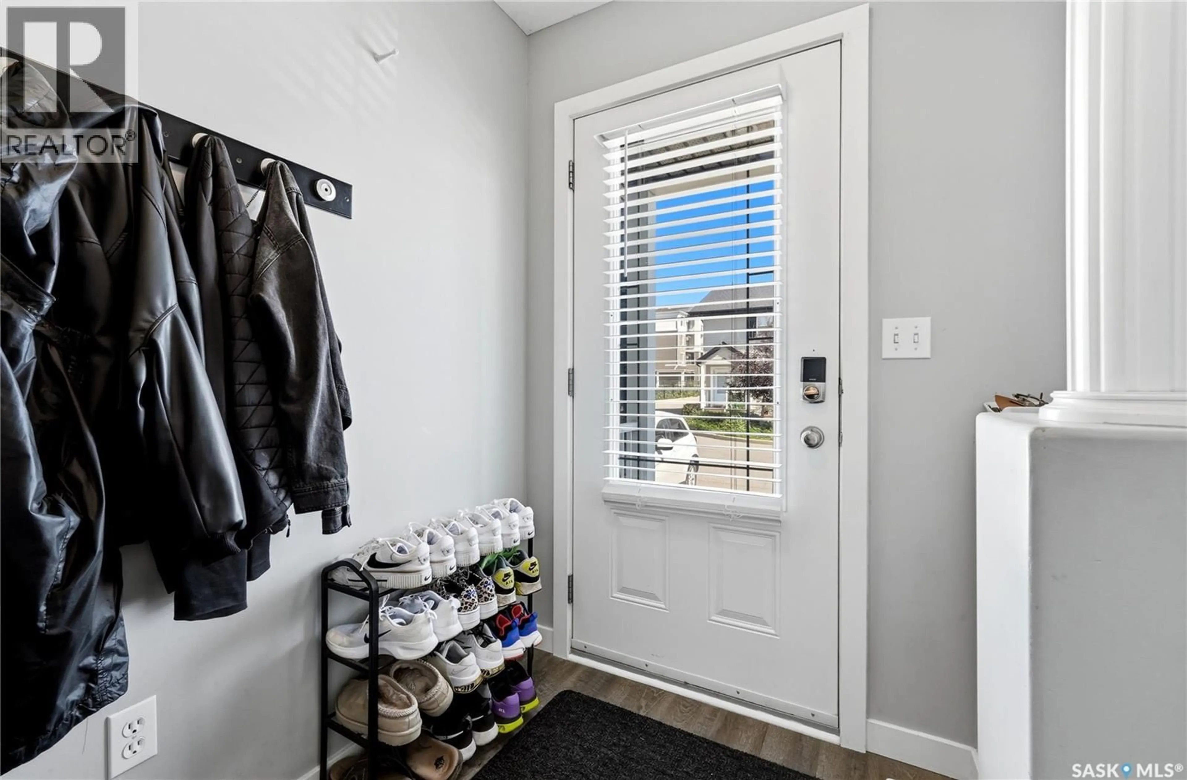 Indoor entryway for 18 4500 CHILD AVENUE, Regina Saskatchewan S4X0A8
