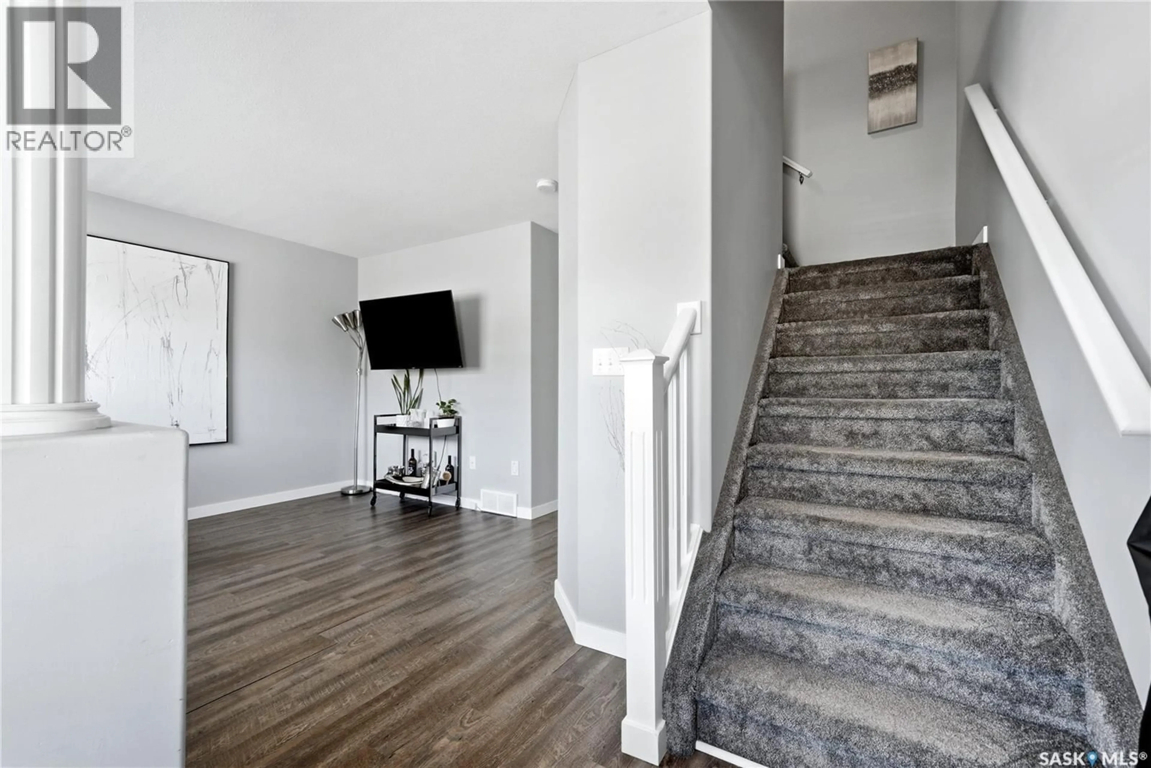 Indoor entryway for 18 4500 CHILD AVENUE, Regina Saskatchewan S4X0A8