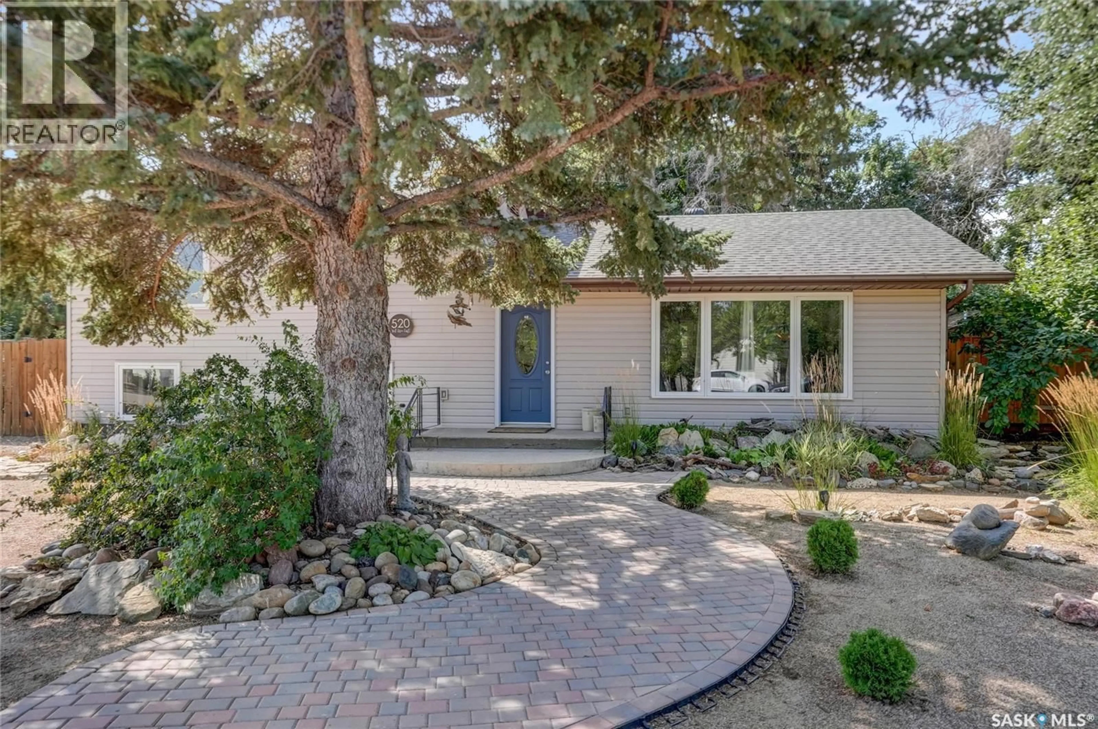 Home with brick exterior material, street for 520 3RD AVENUE, Assiniboia Saskatchewan S0H0B0
