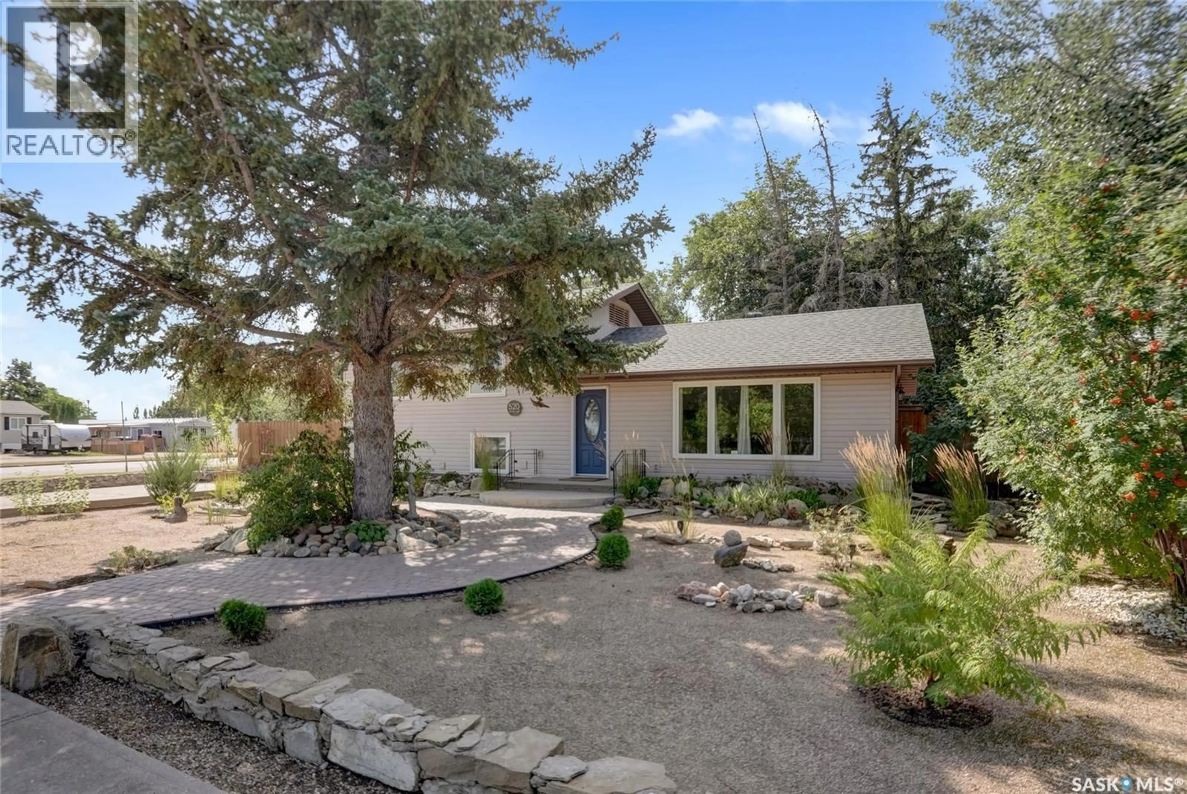 Unknown for 520 3RD AVENUE, Assiniboia Saskatchewan S0H0B0
