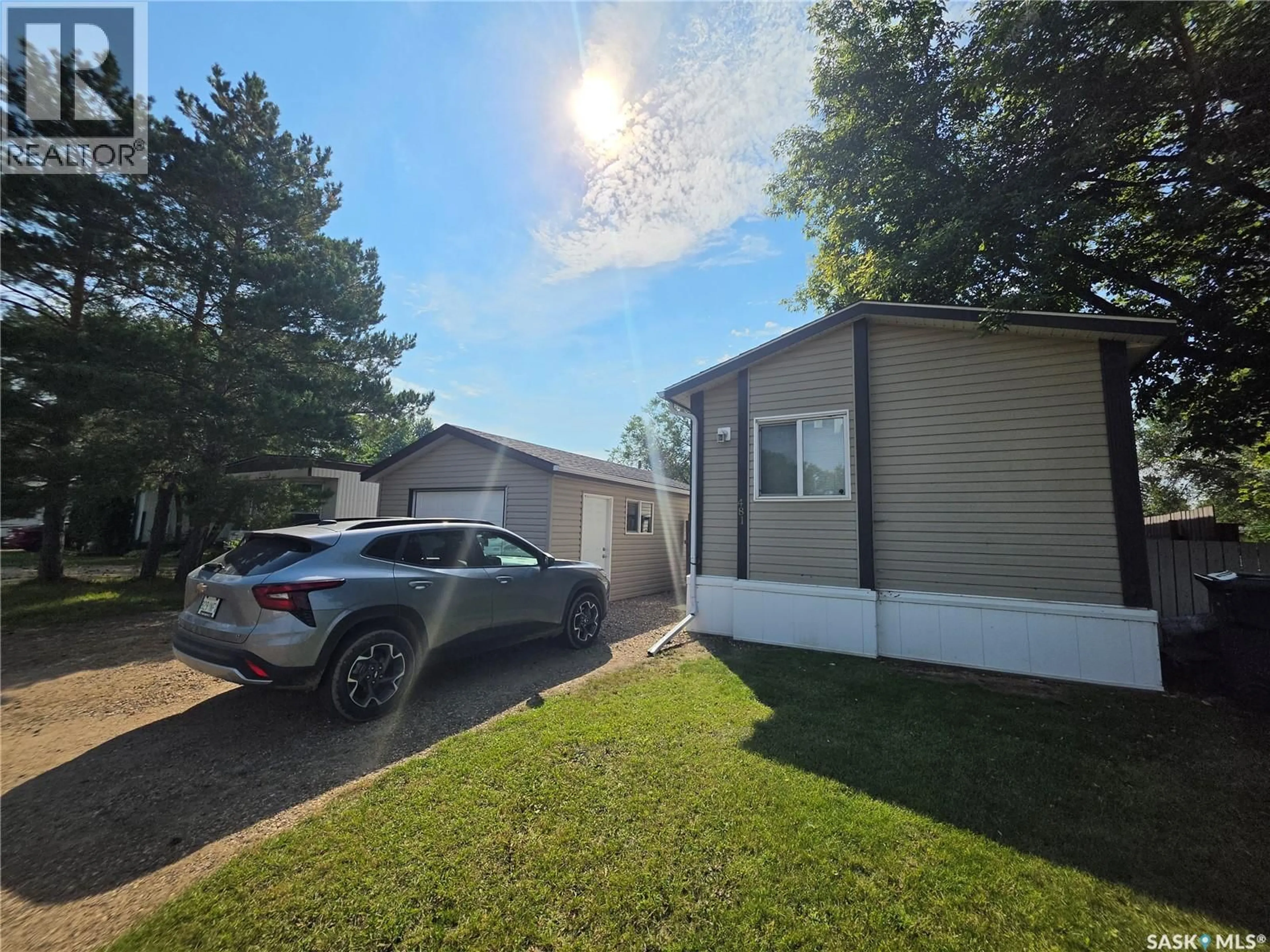 Home with vinyl exterior material, street for 481 34TH STREET, Battleford Saskatchewan S0M0E0