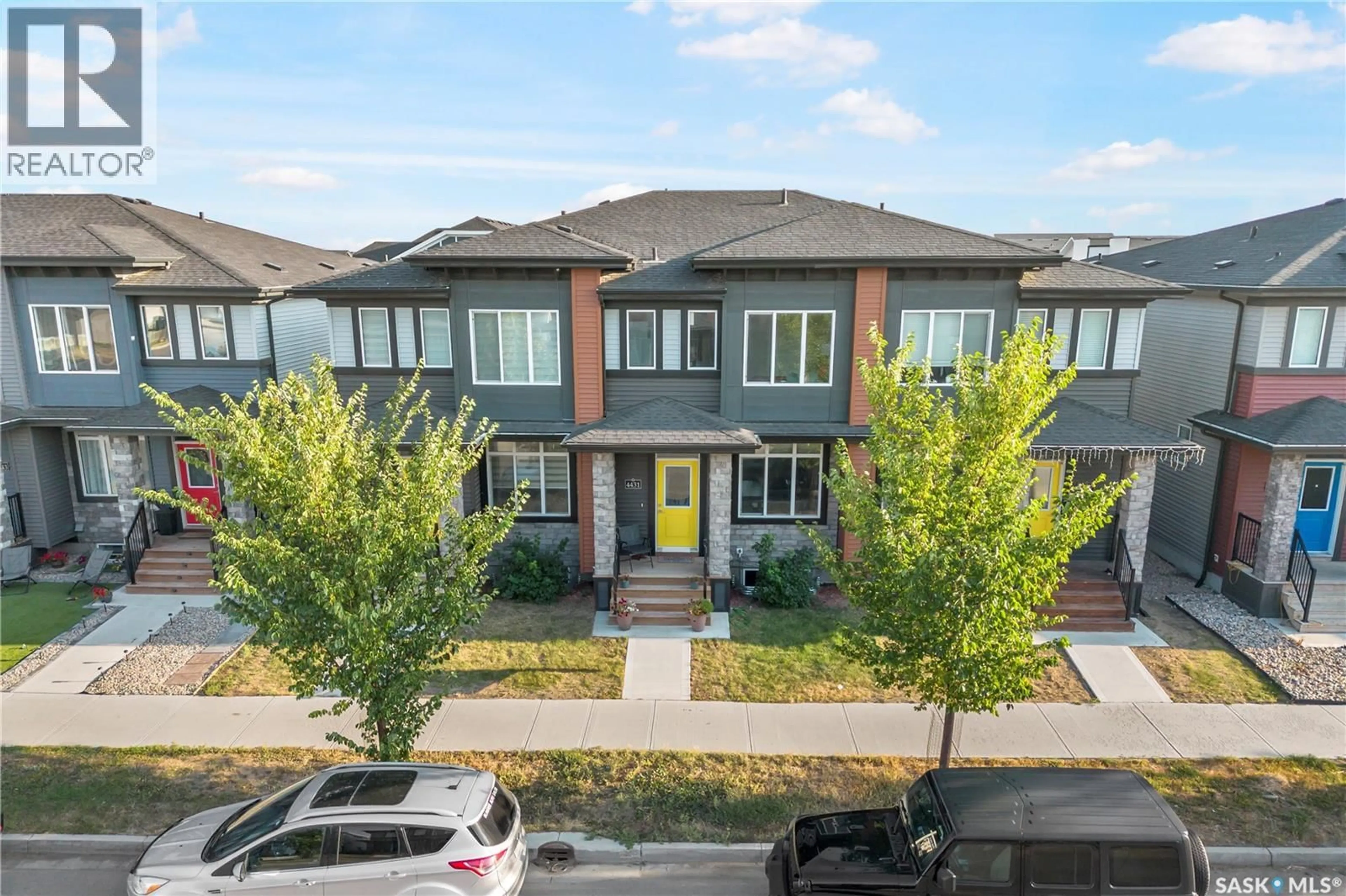 A pic from outside/outdoor area/front of a property/back of a property/a pic from drone, street for 4431 BUCKINGHAM DRIVE, Regina Saskatchewan S4V3X4