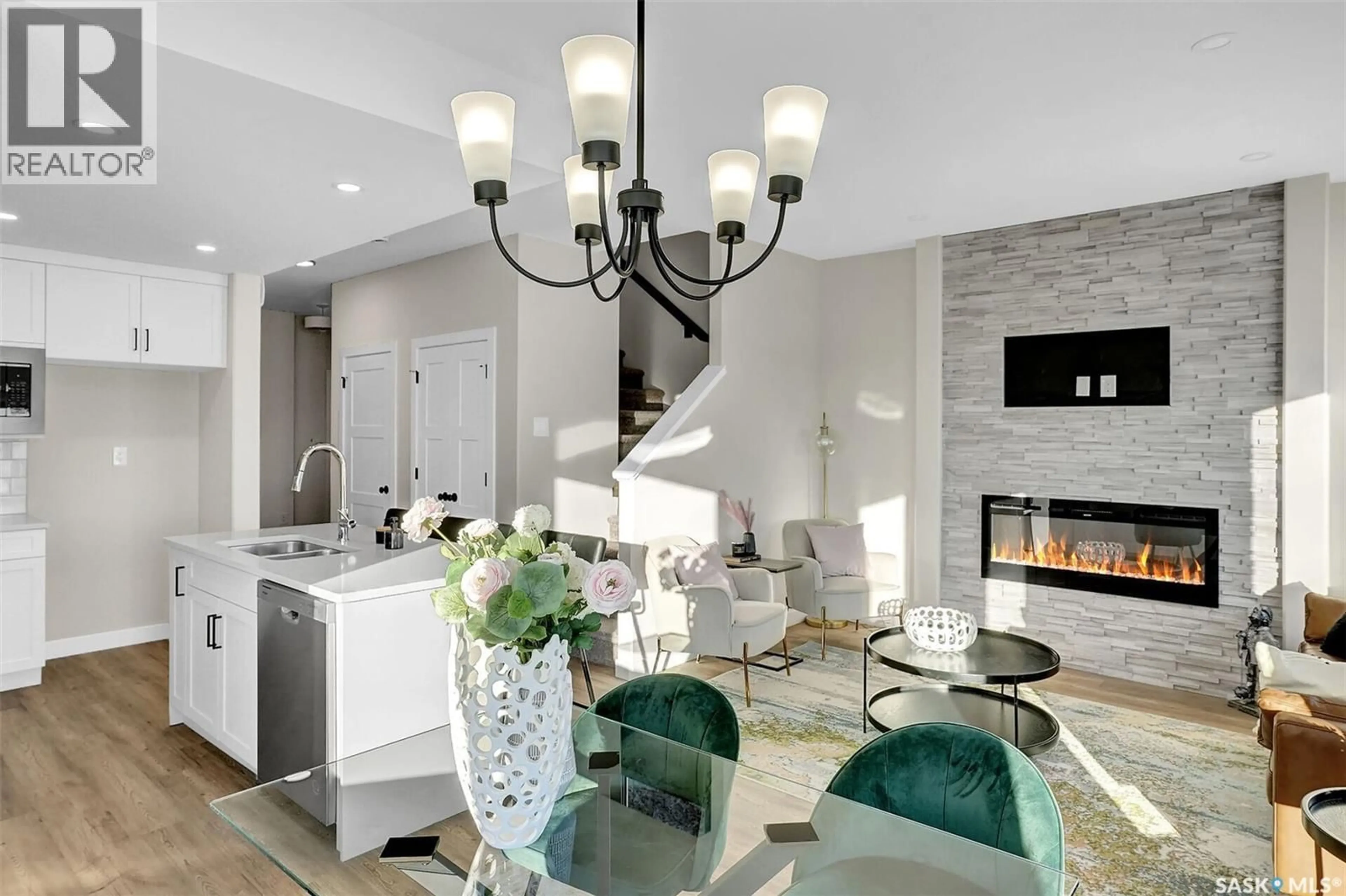 Open concept kitchen, ceramic/tile floor for 1226 YUEL WAY, Saskatoon Saskatchewan S7V0S1