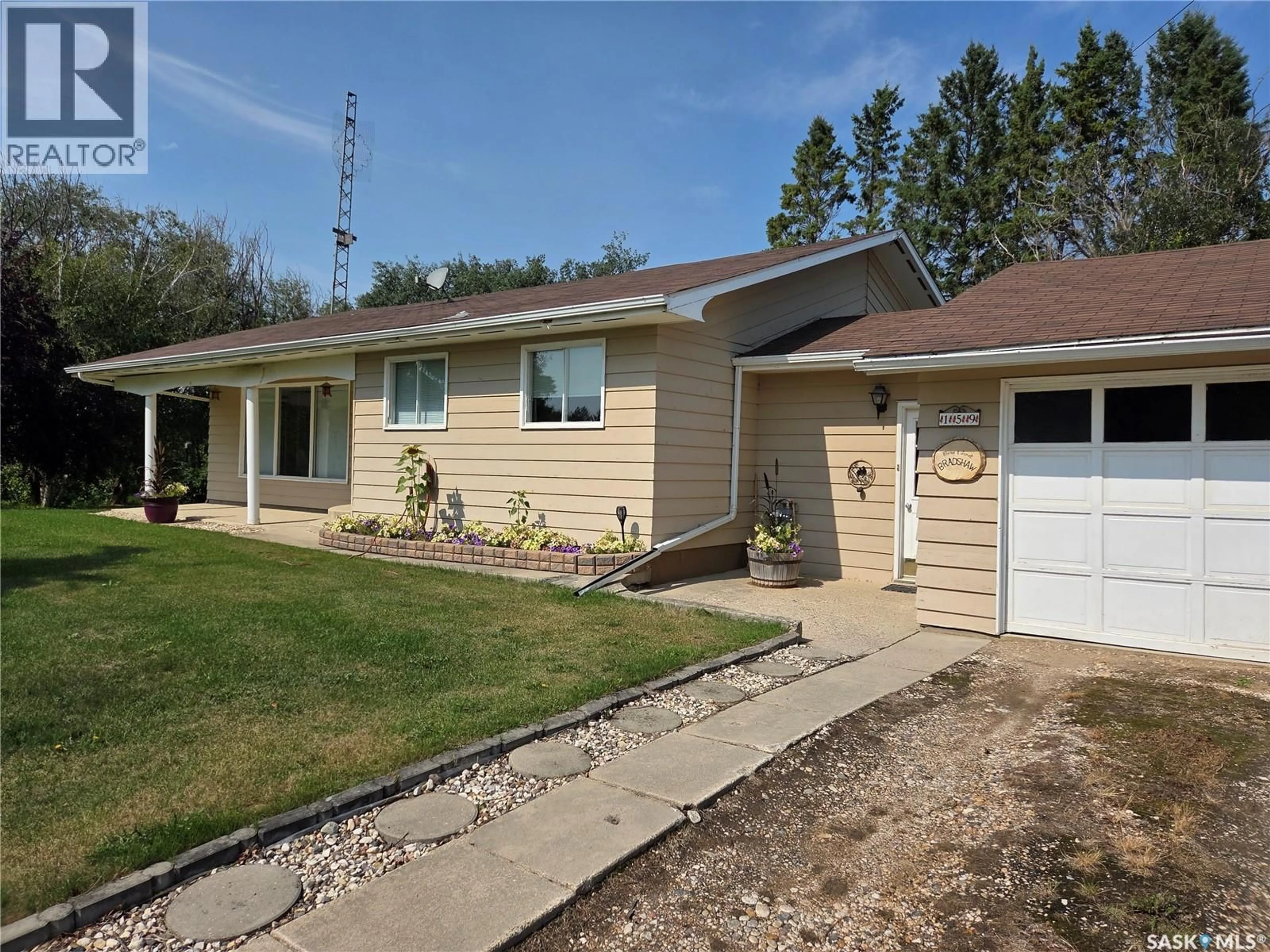 Home with vinyl exterior material, street for 159 BIRCH ROAD, Carrot River Saskatchewan S0E0L0