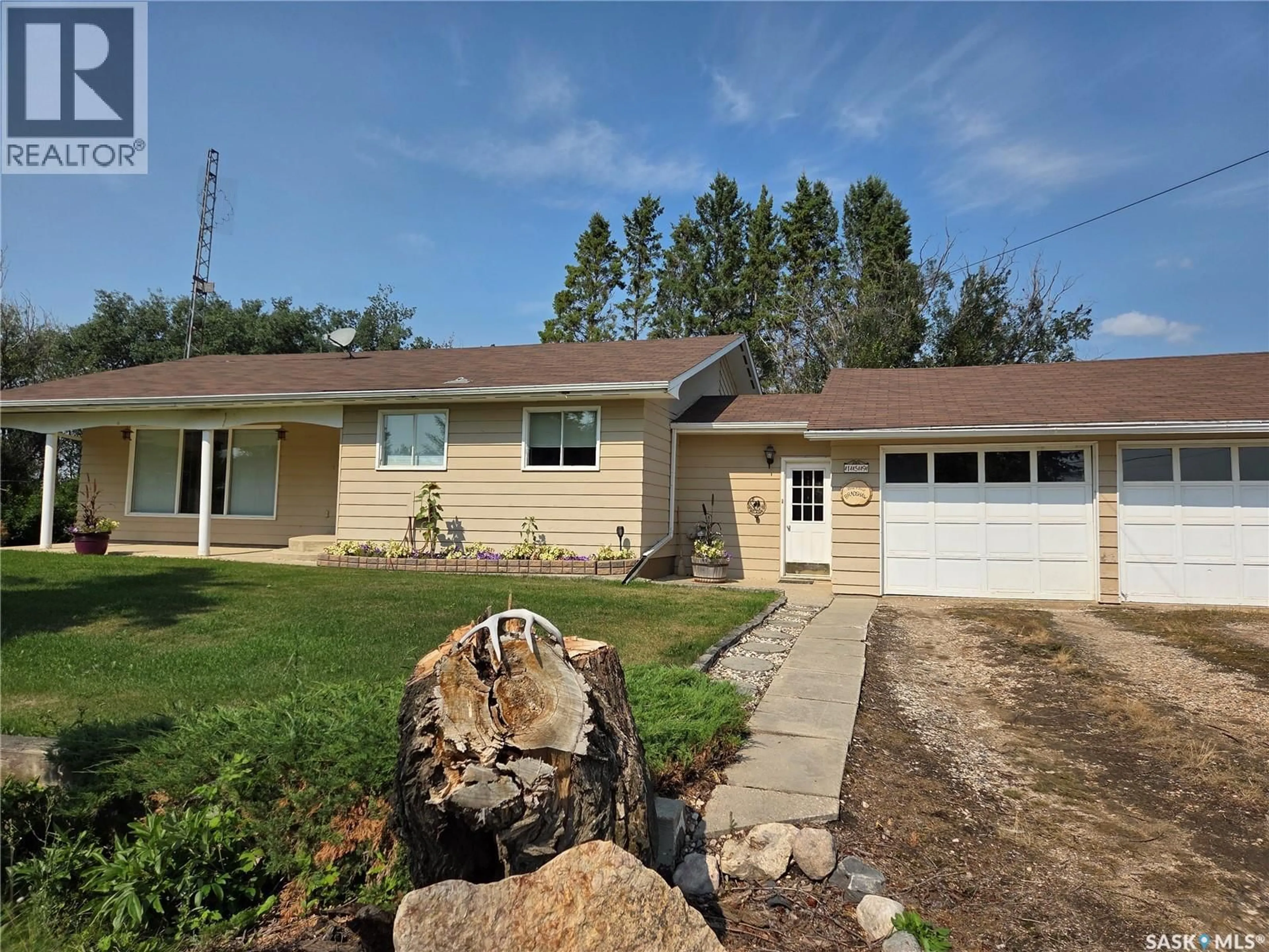 A pic from outside/outdoor area/front of a property/back of a property/a pic from drone, street for 159 BIRCH ROAD, Carrot River Saskatchewan S0E0L0