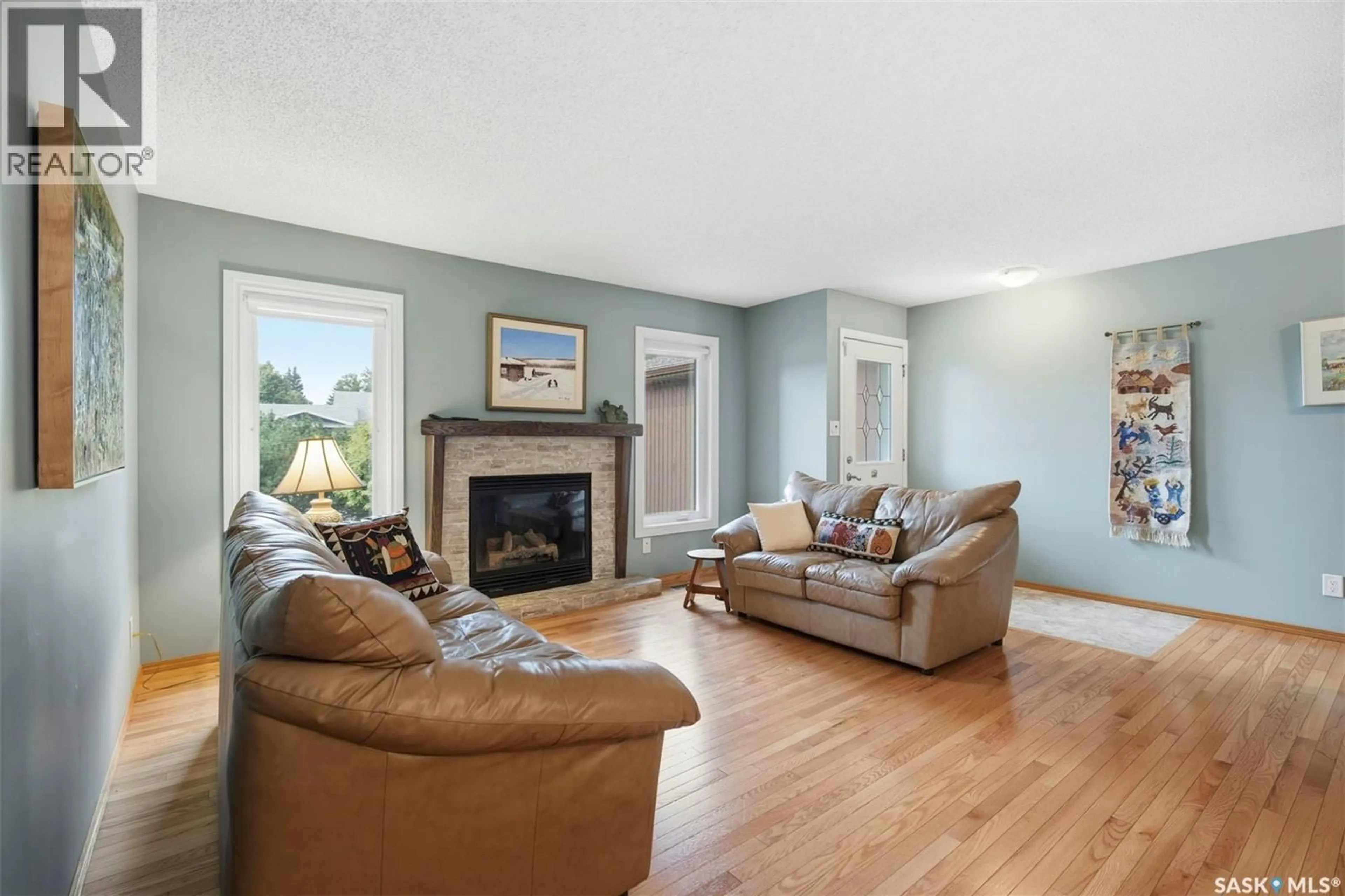 Living room with furniture, unknown for 351 MARCOTTE CRESCENT, Saskatoon Saskatchewan S7K7N9