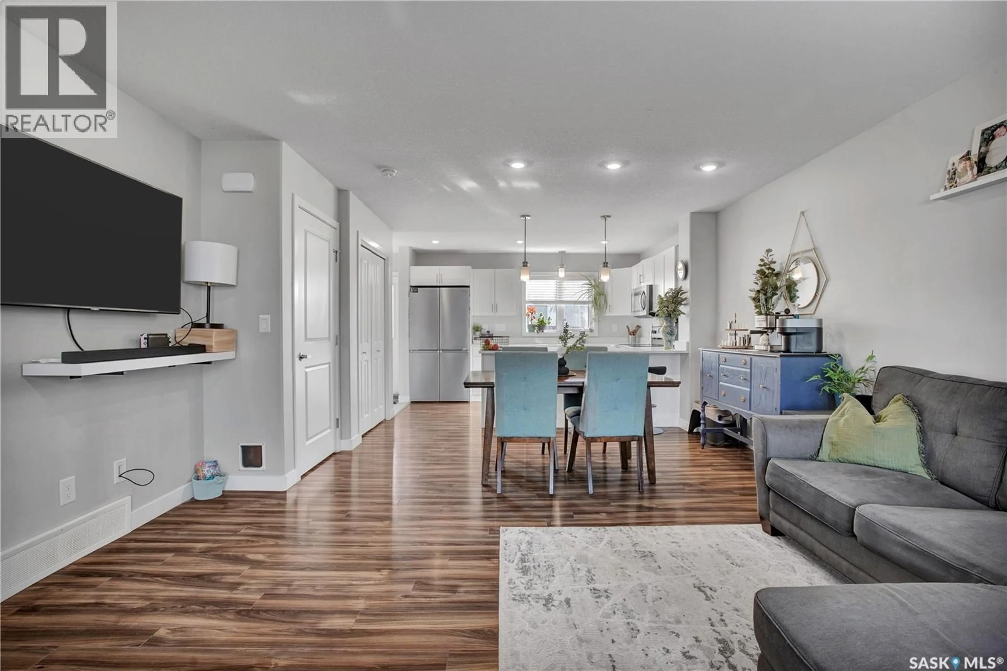 Open concept kitchen, unknown for 149 CODETTE LANE, Martensville Saskatchewan S0K2T1