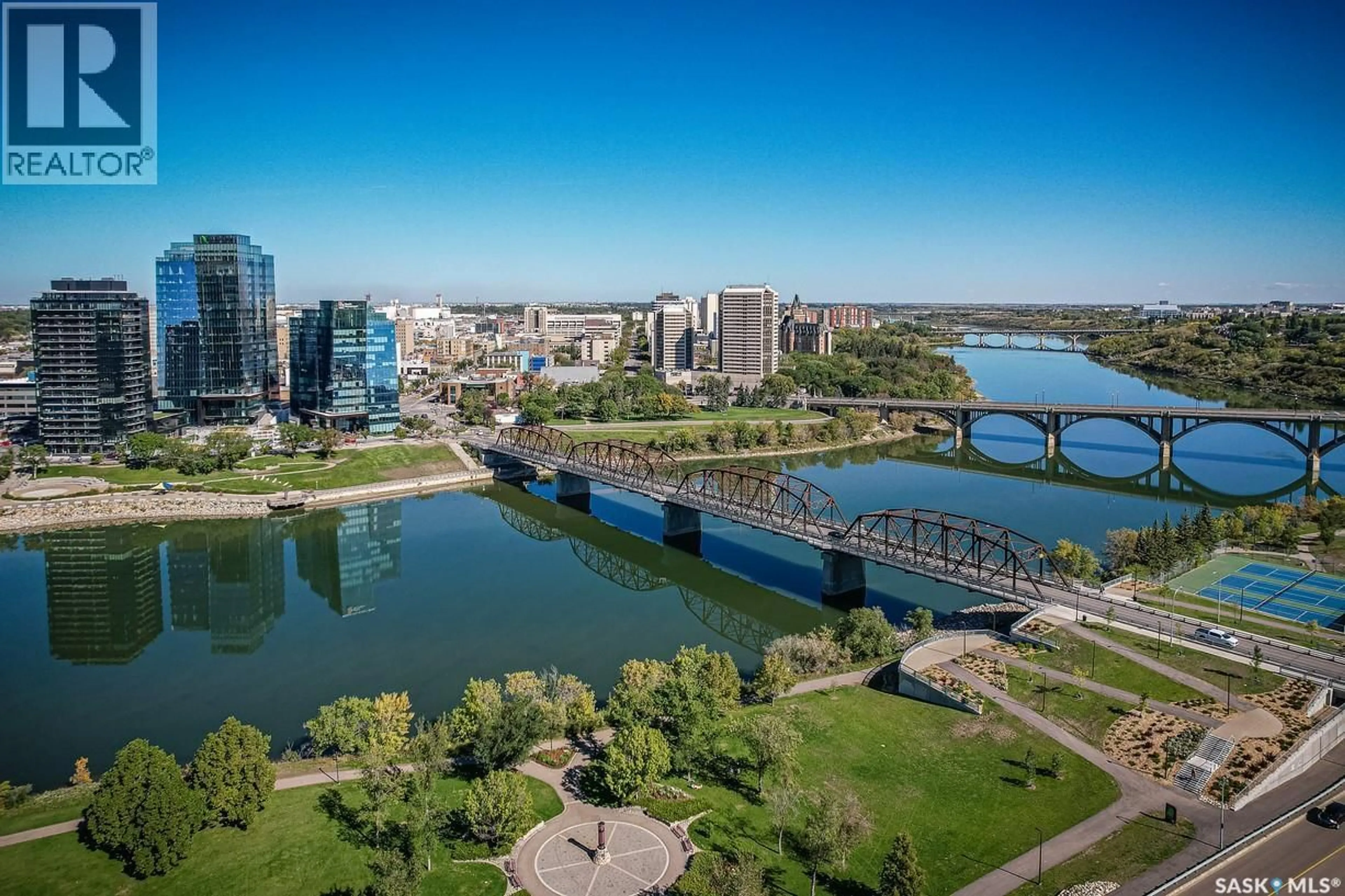A pic from outside/outdoor area/front of a property/back of a property/a pic from drone, water/lake/river/ocean view for 490 - 1705 2ND AVENUE, Saskatoon Saskatchewan S7K4B5