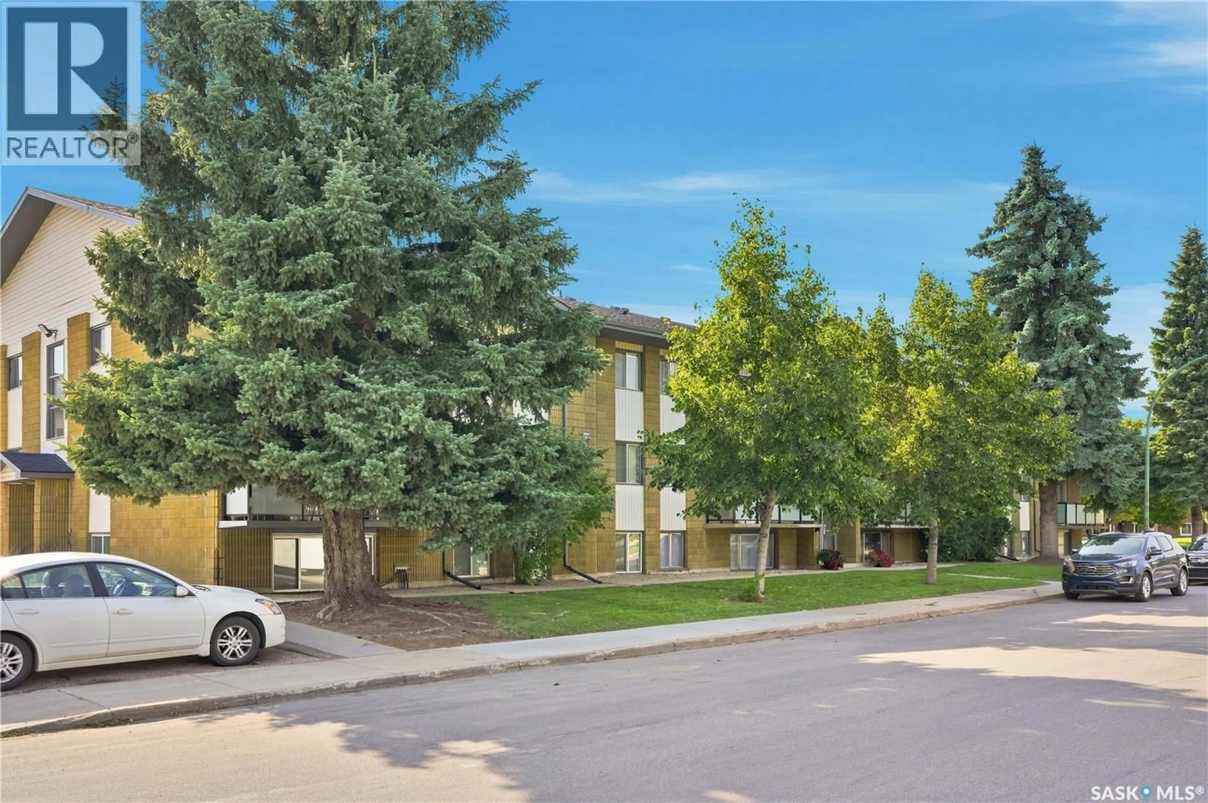 Unknown for 2 111 ST LAWRENCE CRESCENT, Saskatoon Saskatchewan S7K1G7