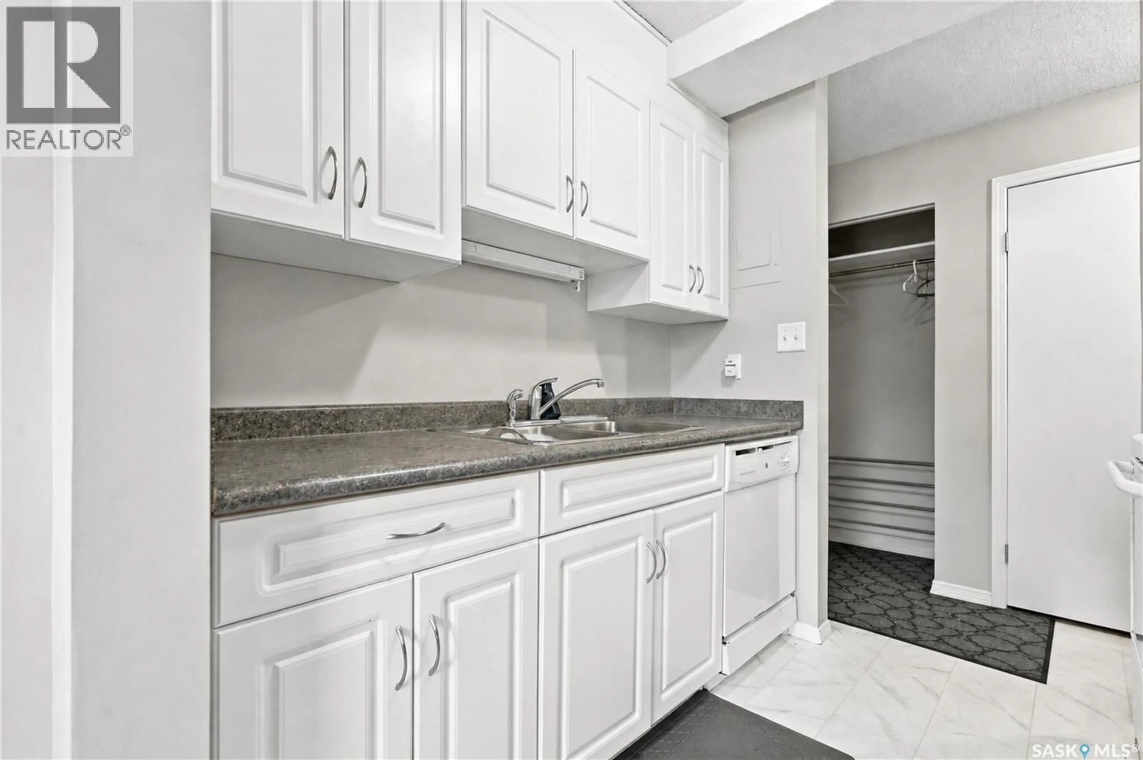 Standard kitchen, ceramic/tile floor for 2 111 ST LAWRENCE CRESCENT, Saskatoon Saskatchewan S7K1G7