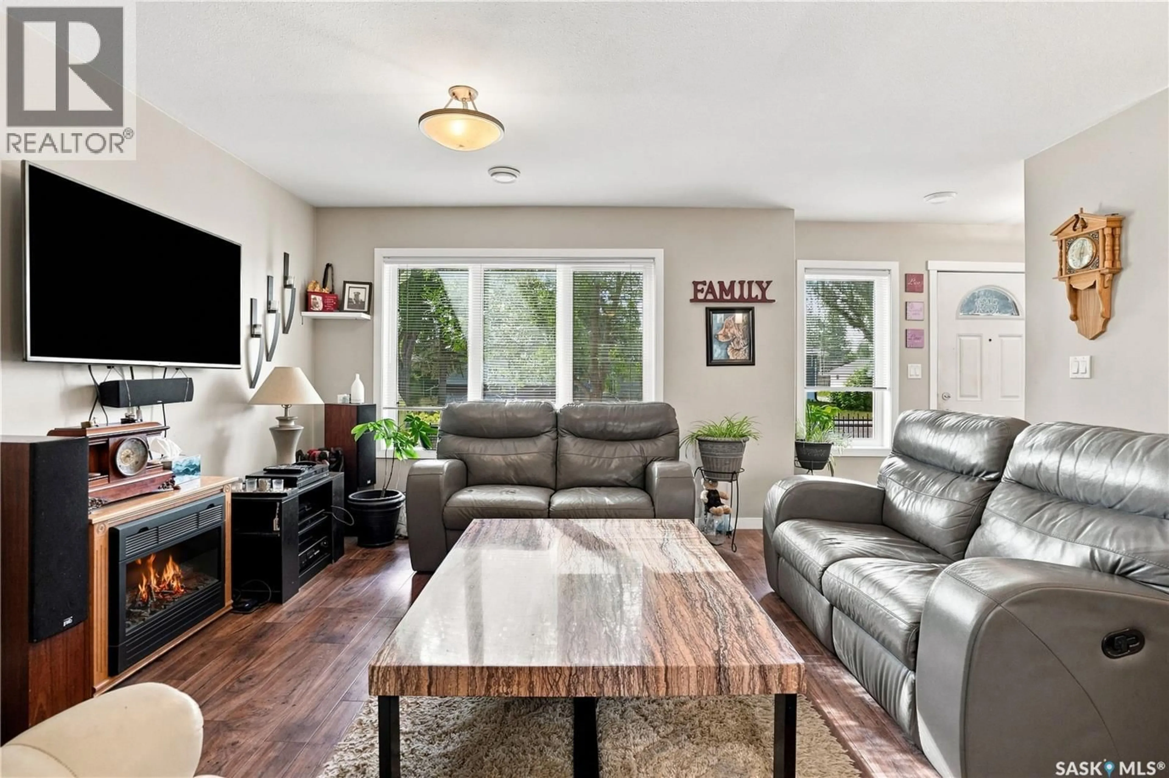 Living room with furniture, unknown for 1205 GREY STREET, Regina Saskatchewan S4T1G7