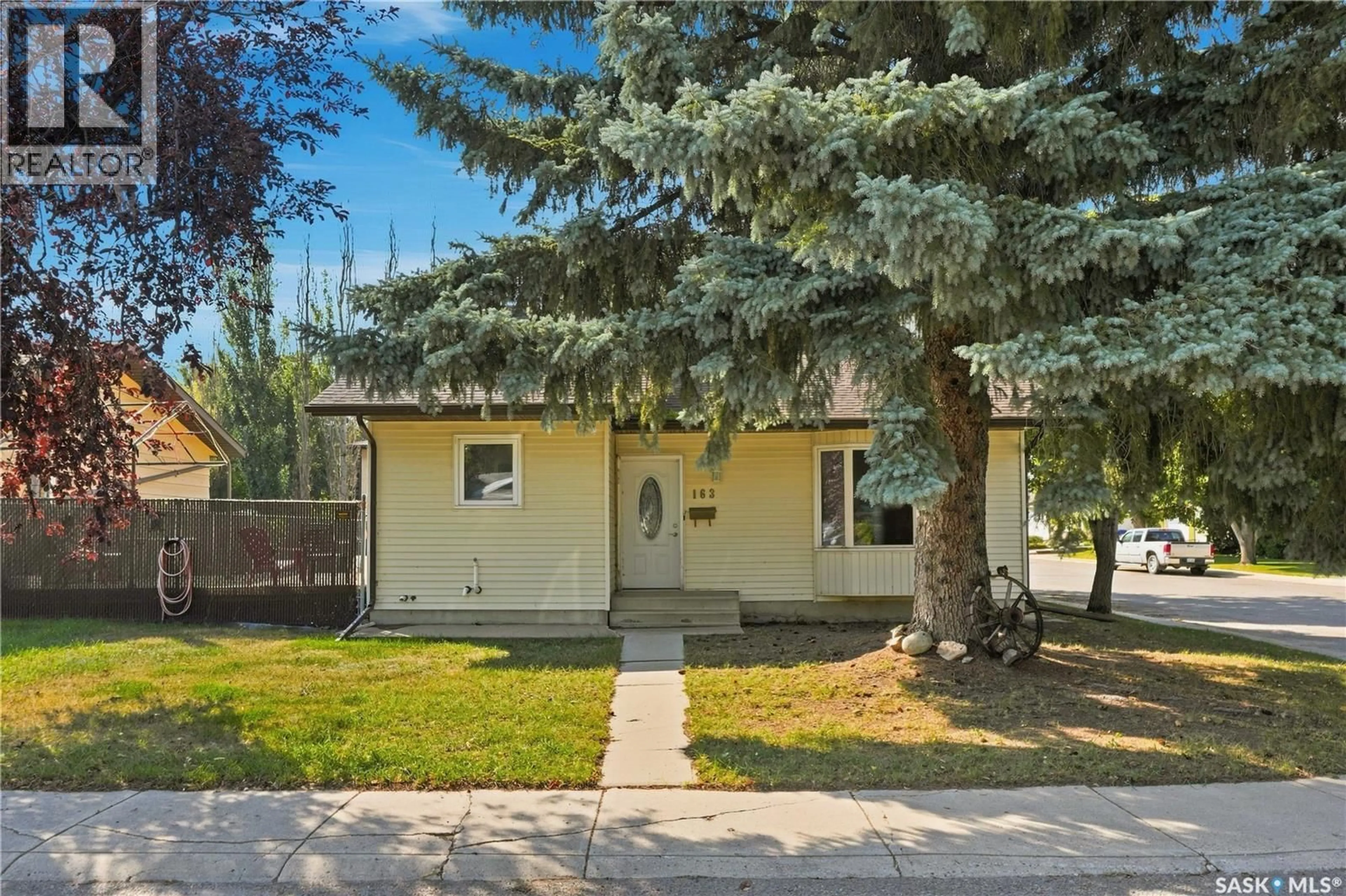 Unknown for 163 HEGGIE COURT, Saskatoon Saskatchewan S7L7B4
