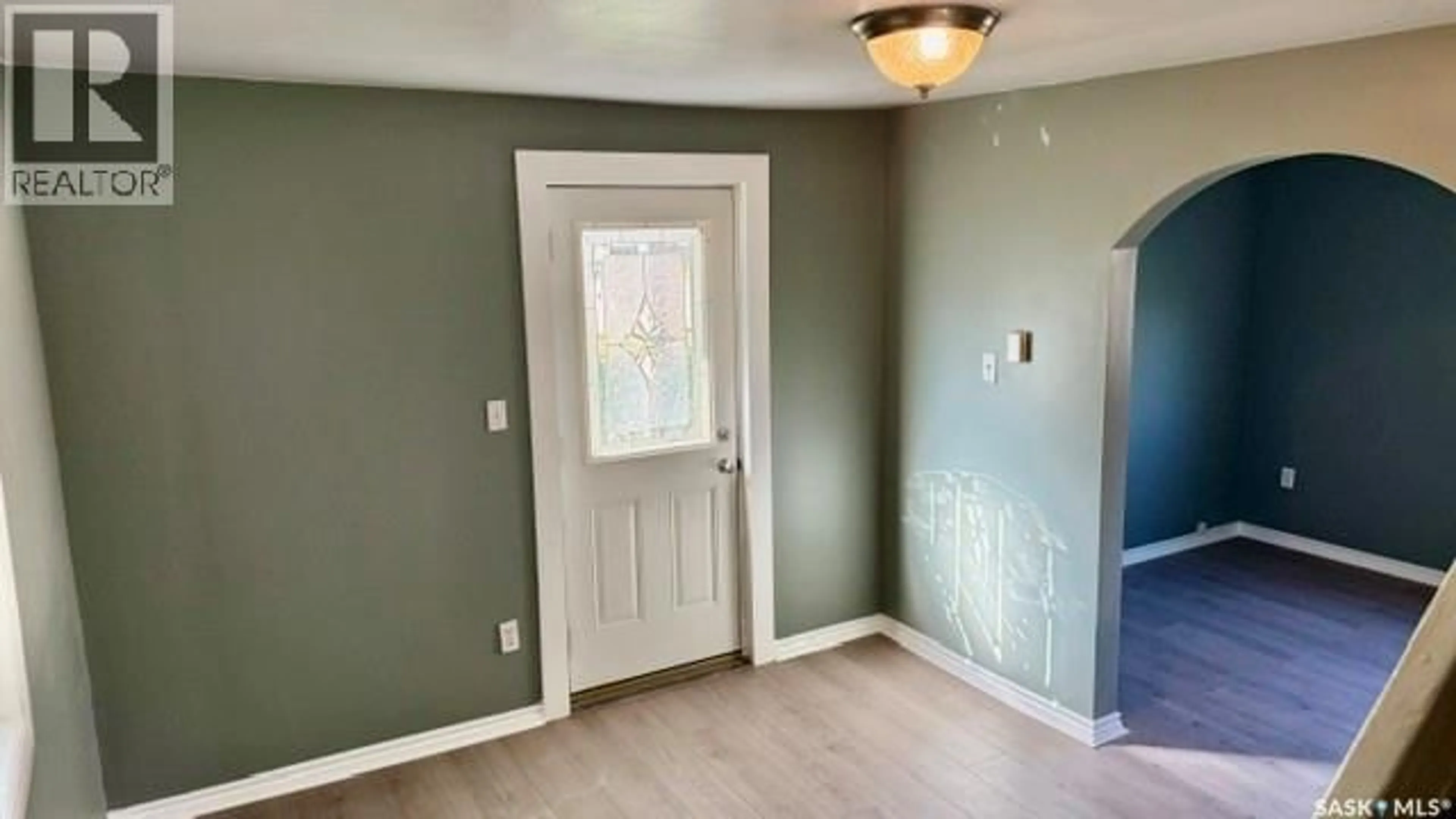 Indoor entryway for 502 BANGOR AVENUE, Viscount Saskatchewan S0K4M0