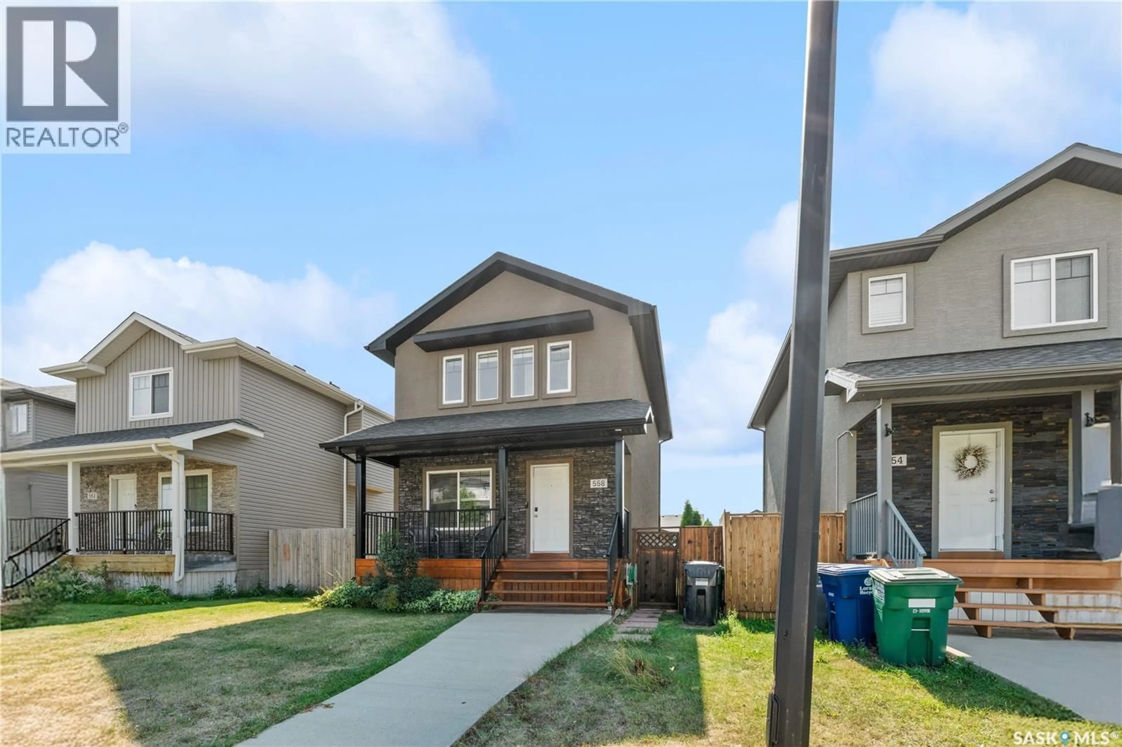 Unknown for 558 GEARY CRESCENT, Saskatoon Saskatchewan S7R0E8