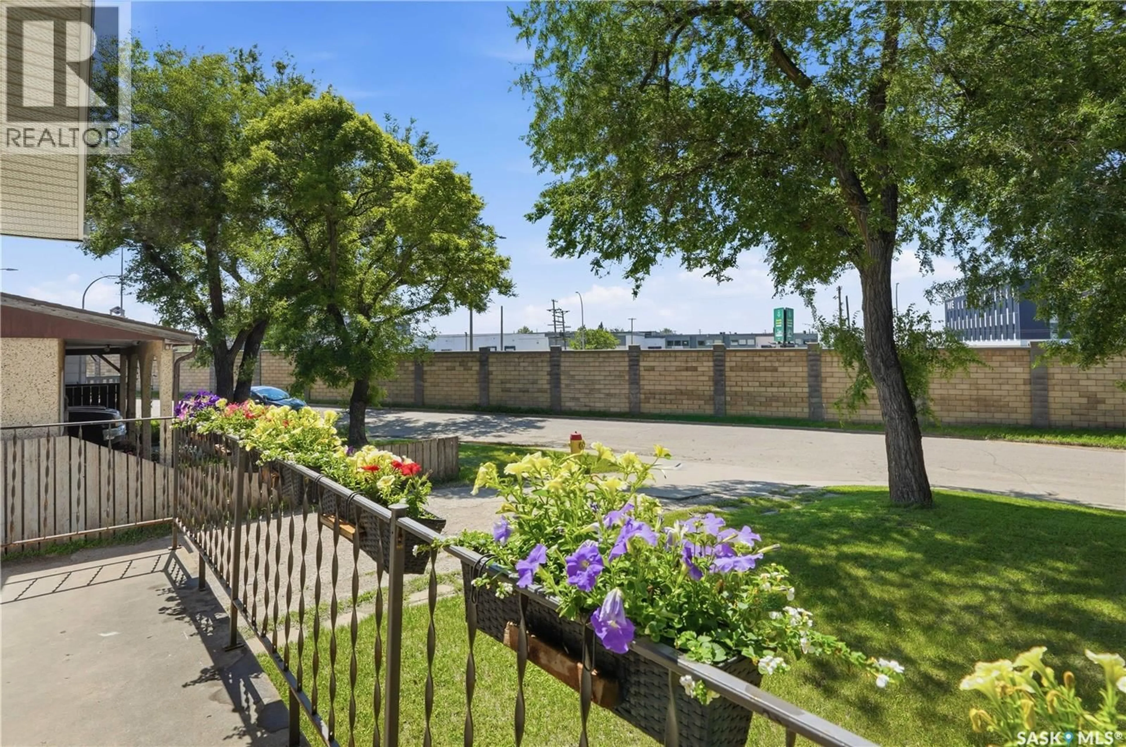 Patio, street for 2525 MCPHERSON AVENUE, Saskatoon Saskatchewan S7J0T2
