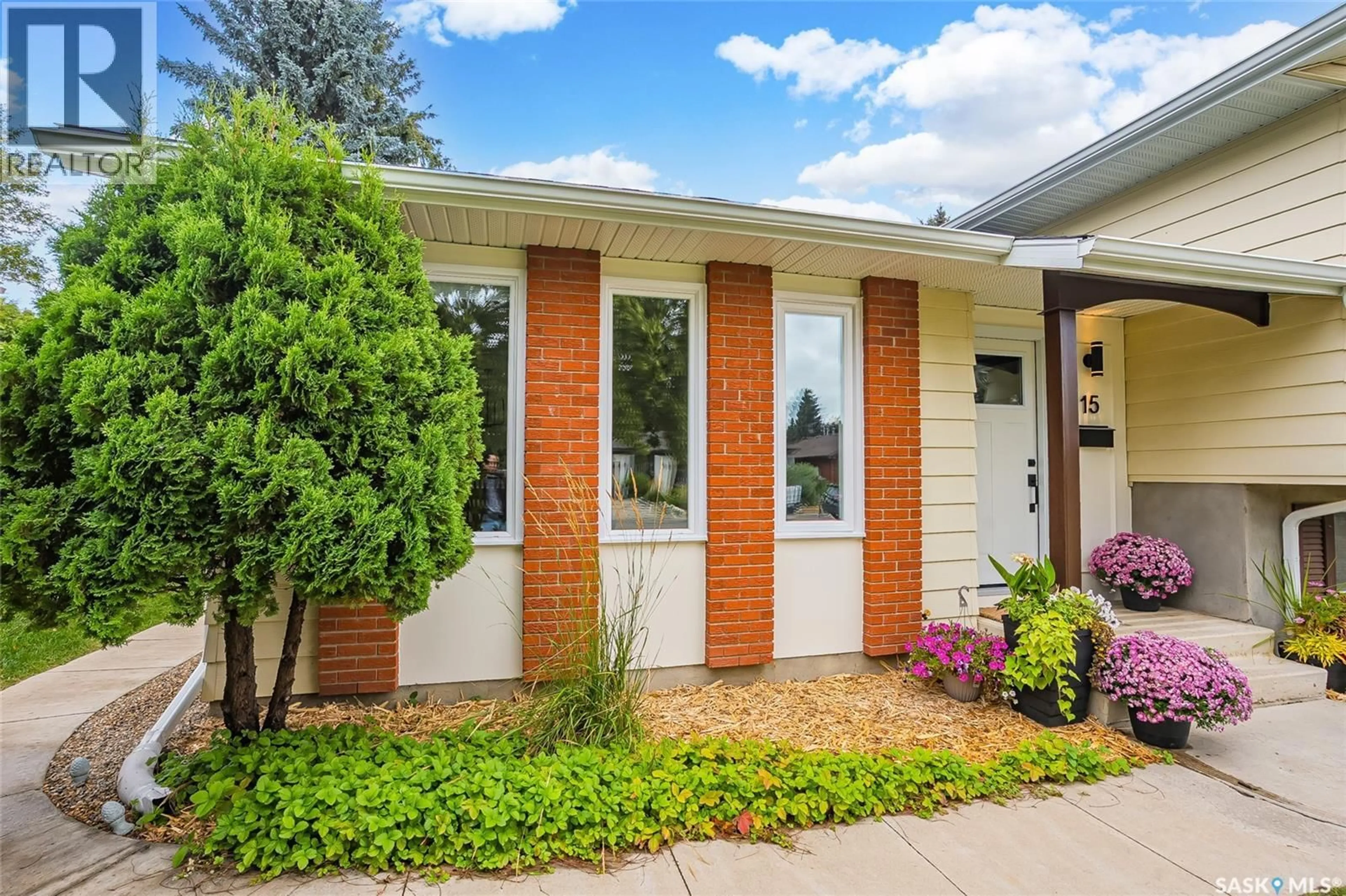 Home with brick exterior material, street for 15 DRAGAN CRESCENT, Saskatoon Saskatchewan S7H5C8