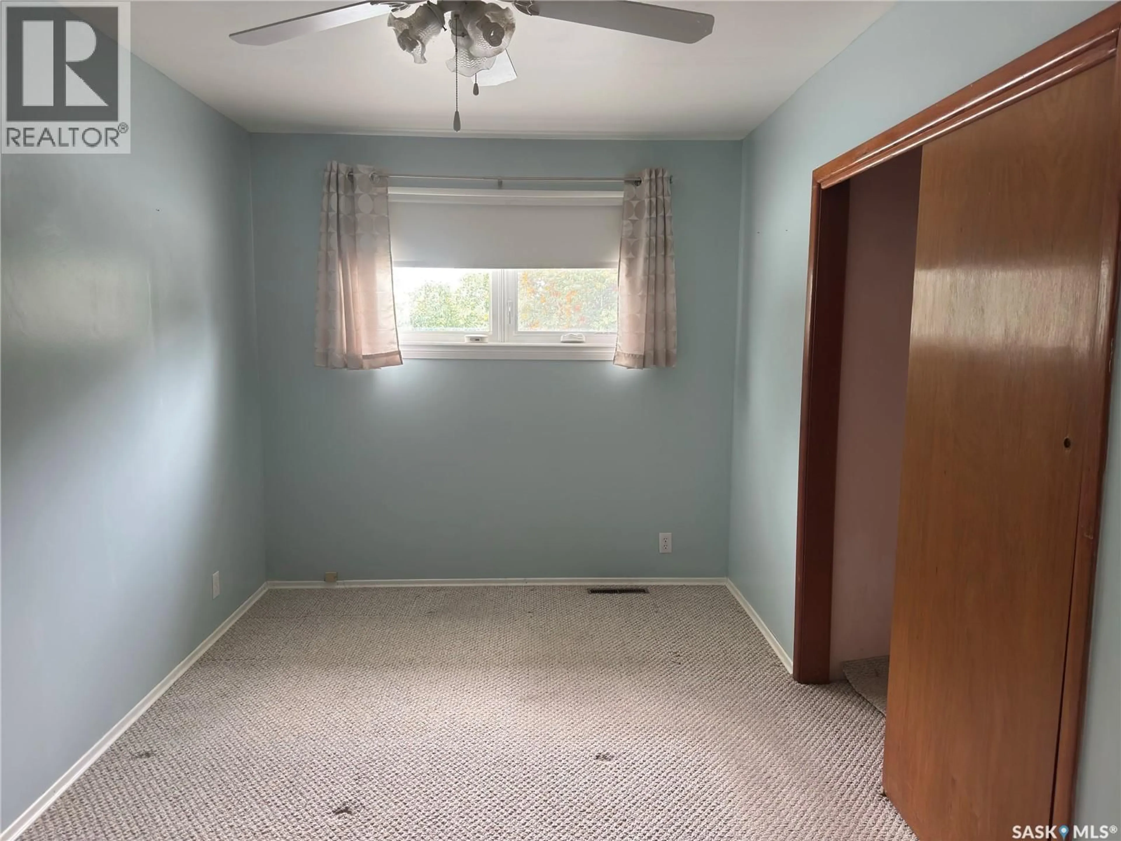 A pic of a room for 218 DOWNEY STREET, Strasbourg Saskatchewan S0G4V0