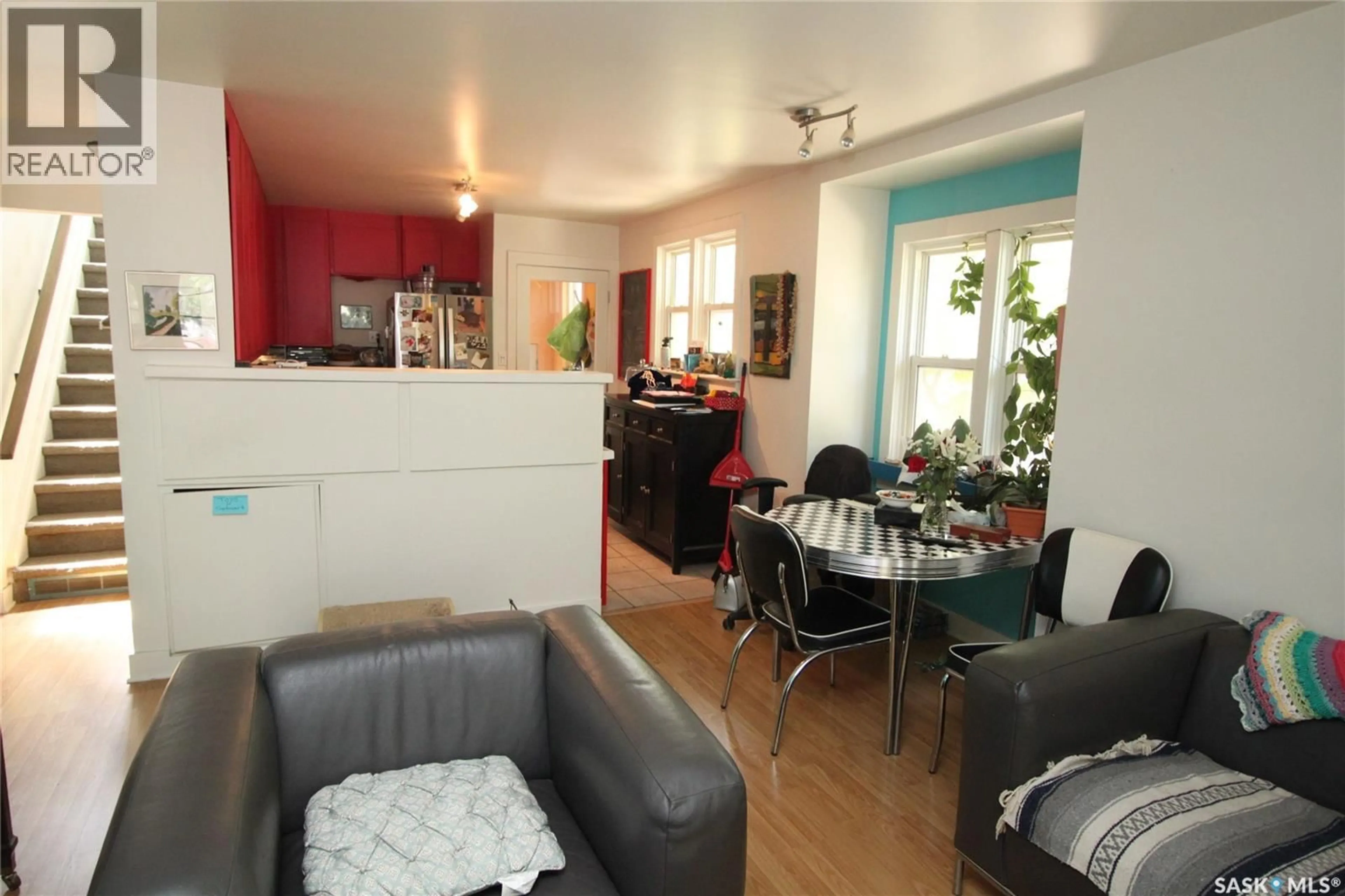 Dining room, wood/laminate floor for 612 7TH STREET, Saskatoon Saskatchewan S7H0X9