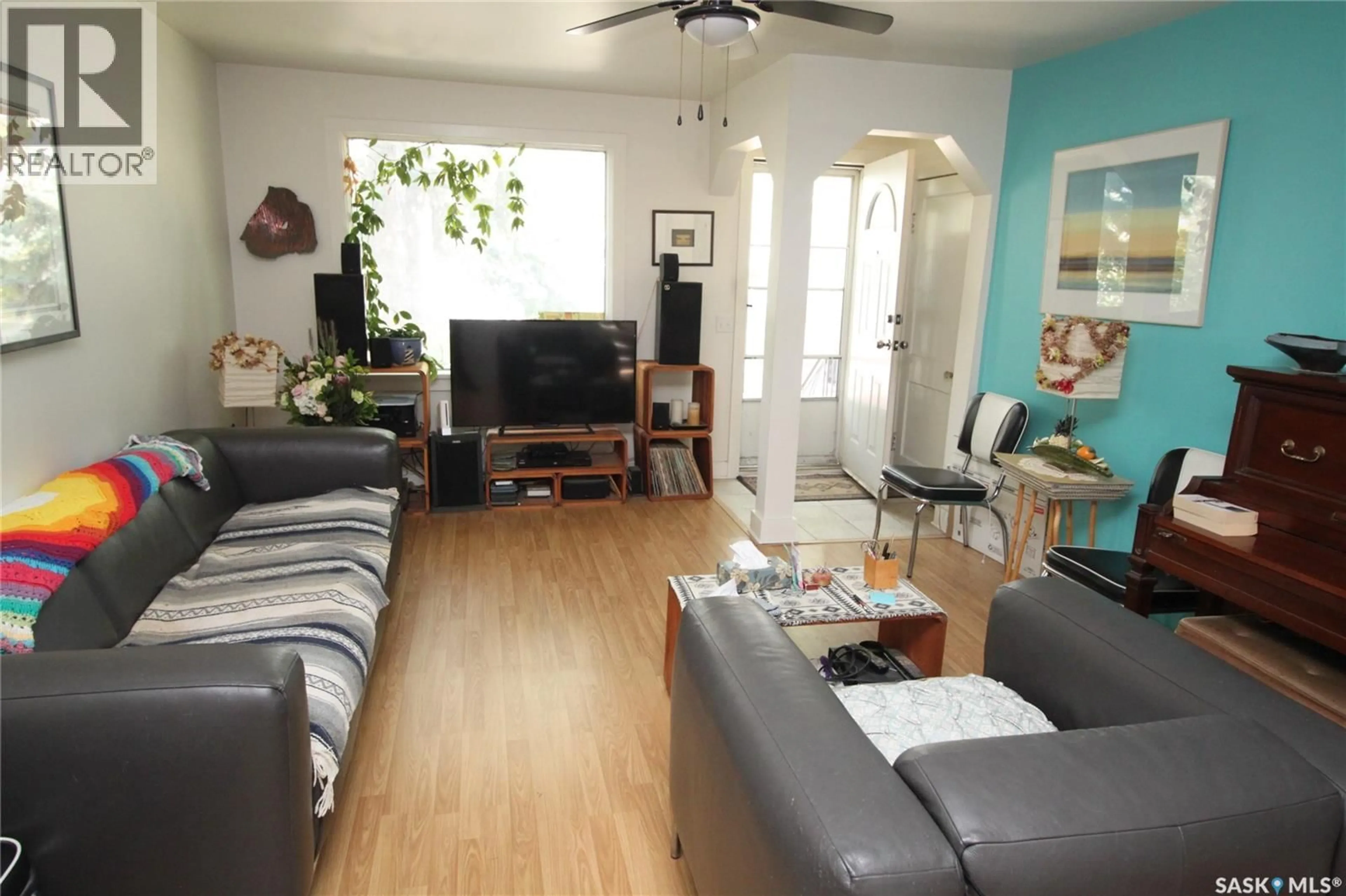 Living room with furniture, unknown for 612 7TH STREET, Saskatoon Saskatchewan S7H0X9