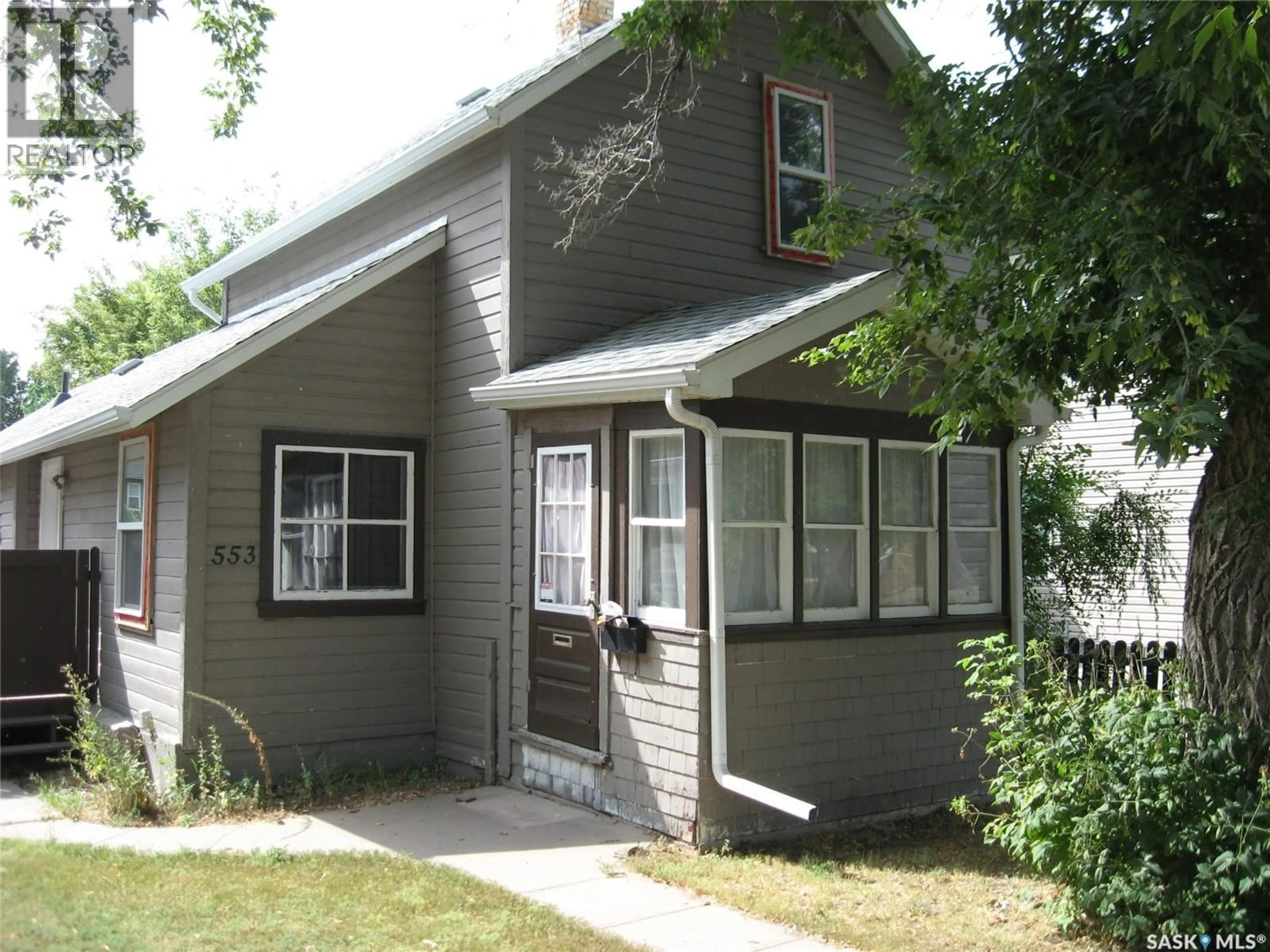 Home with vinyl exterior material, street for 553 ATHABASCA STREET, Moose Jaw Saskatchewan S6H2C5