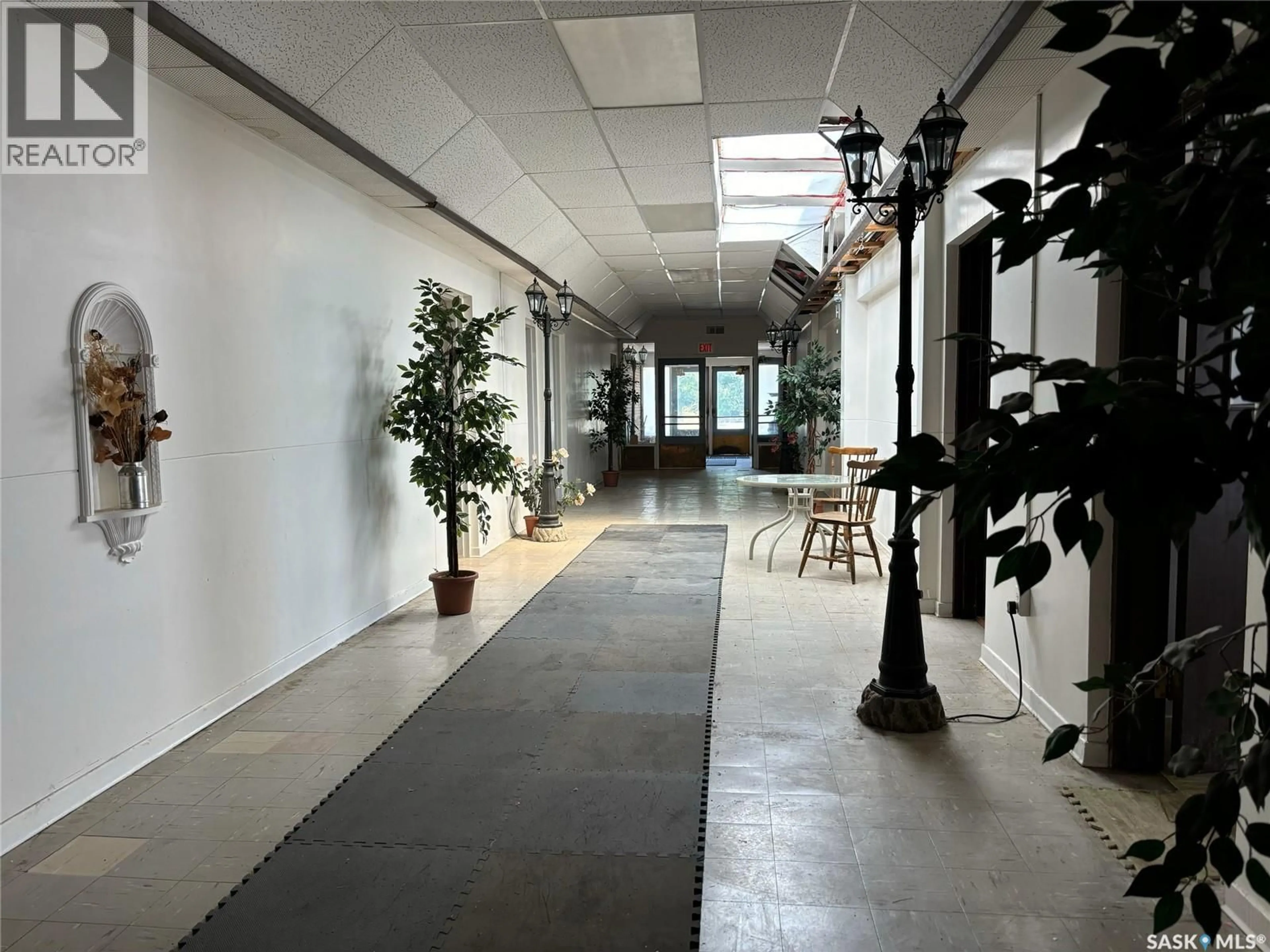 Indoor foyer for 113 1ST AVENUE, Mankota Rm No. 45 Saskatchewan S0H2T0