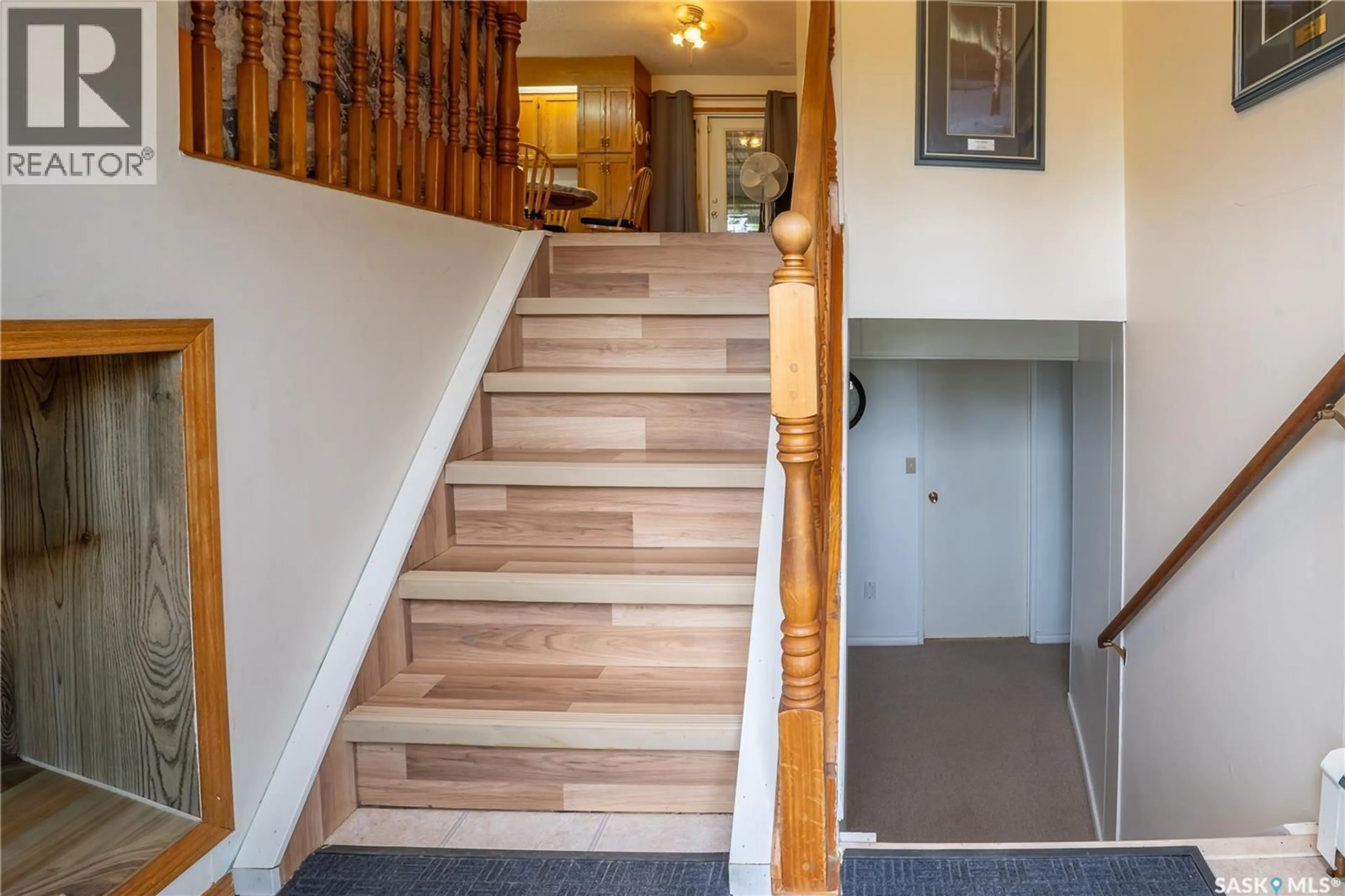 Indoor foyer for ROSTHERN ACREAGE, Rosthern Rm No. 403 Saskatchewan S0K3R0