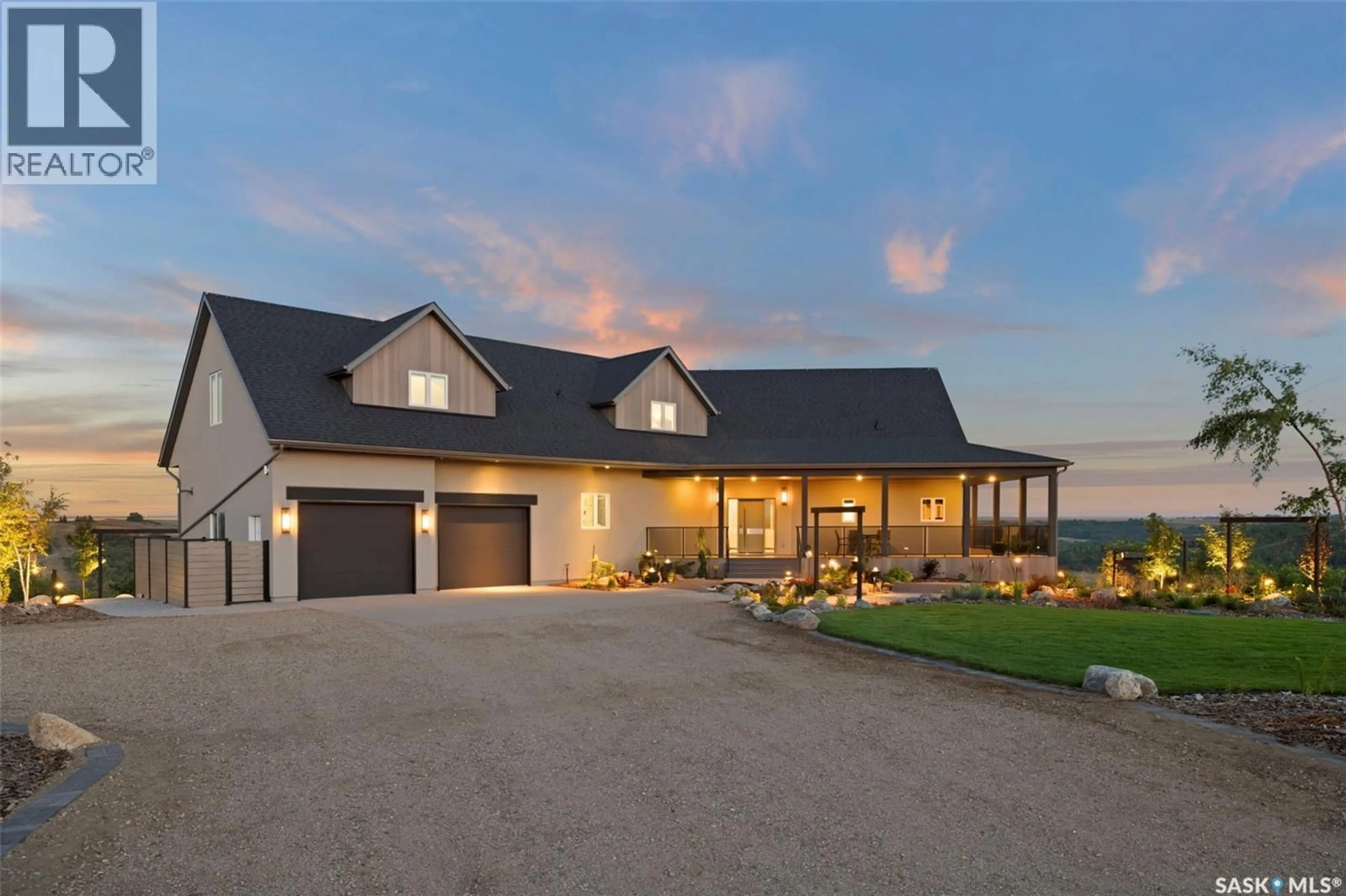 Home with vinyl exterior material, unknown for VALLEY VISTA ACREAGE, Lumsden Rm No. 189 Saskatchewan S0G3C0