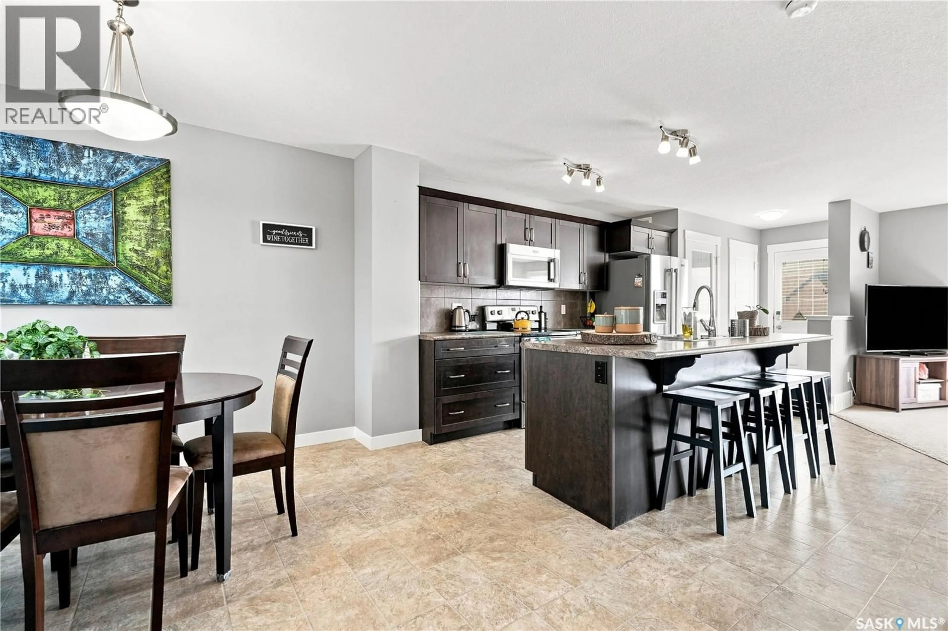 Open concept kitchen, ceramic/tile floor for 2841 NARCISSE DRIVE, Regina Saskatchewan S4X0M6