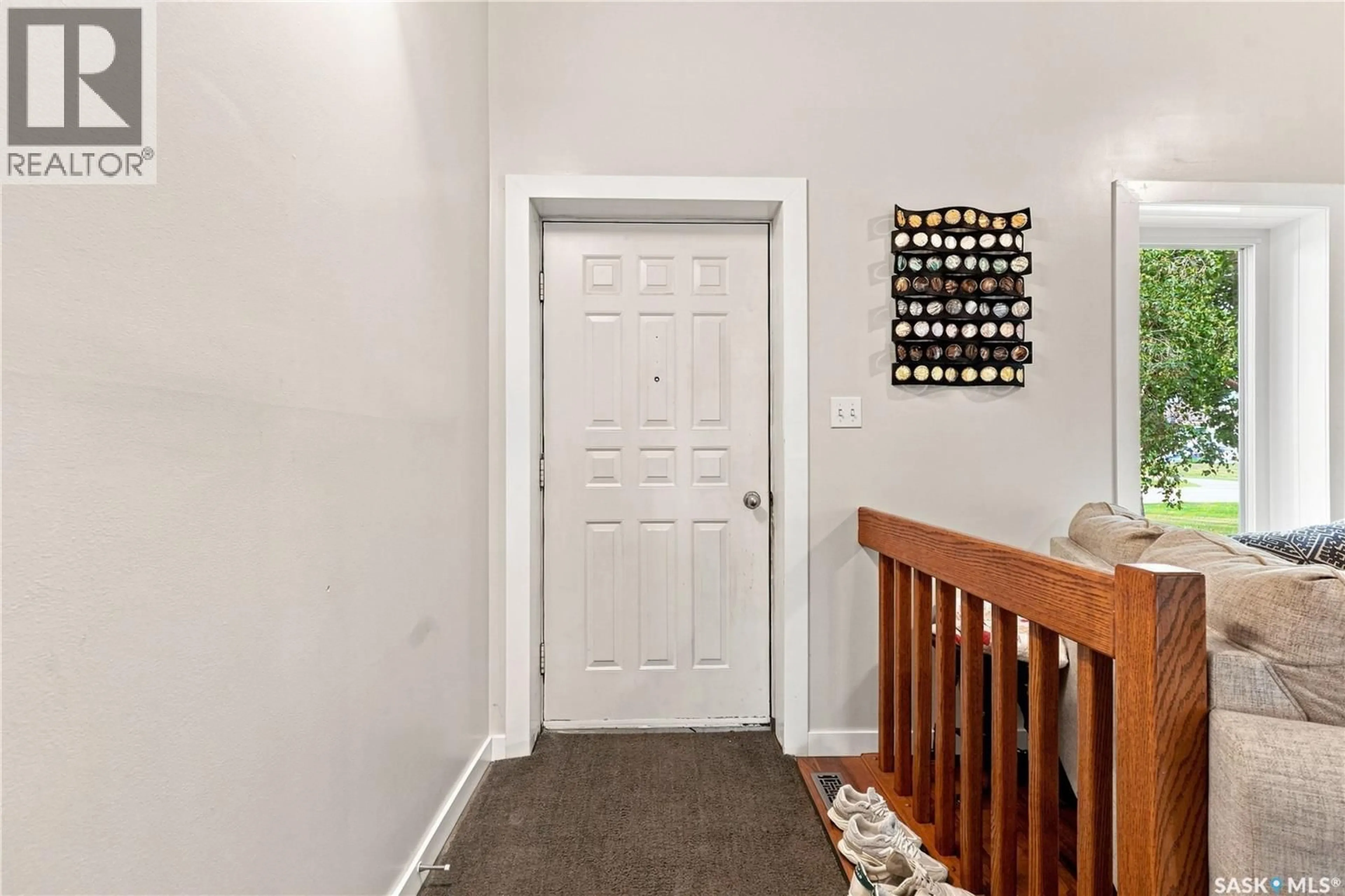 Indoor entryway for 301 2ND AVENUE, Hanley Saskatchewan S0G2E0