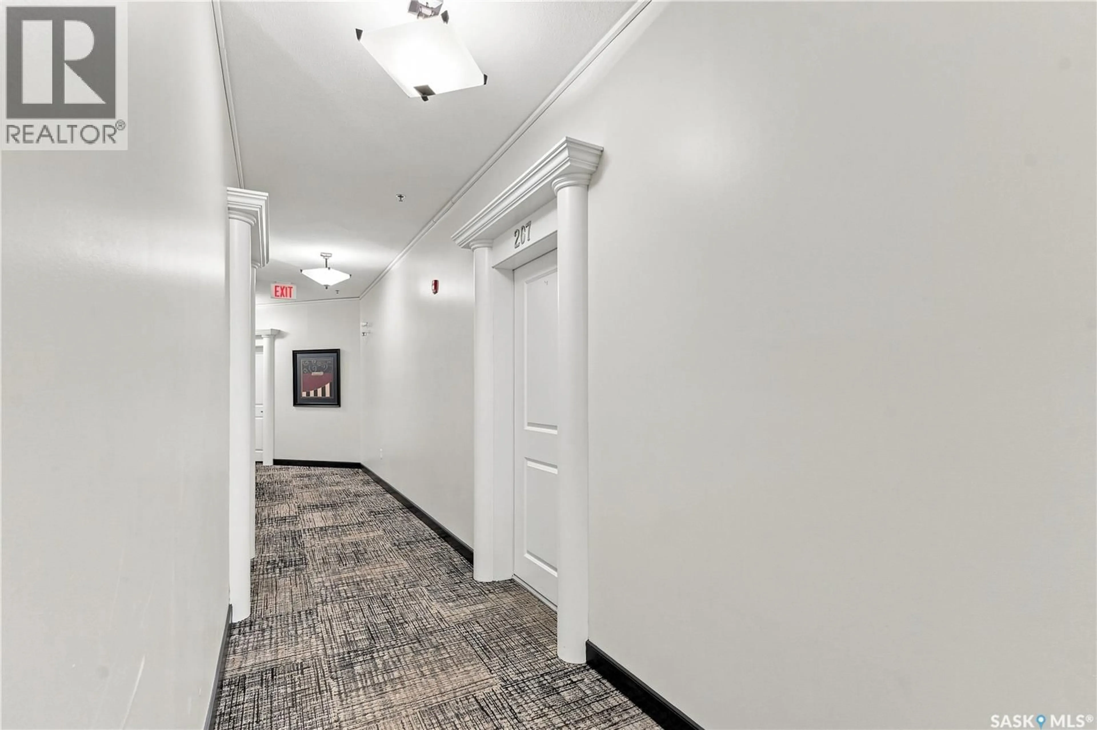 Indoor foyer for 207 - 401 CARTWRIGHT STREET, Saskatoon Saskatchewan S7T0B3
