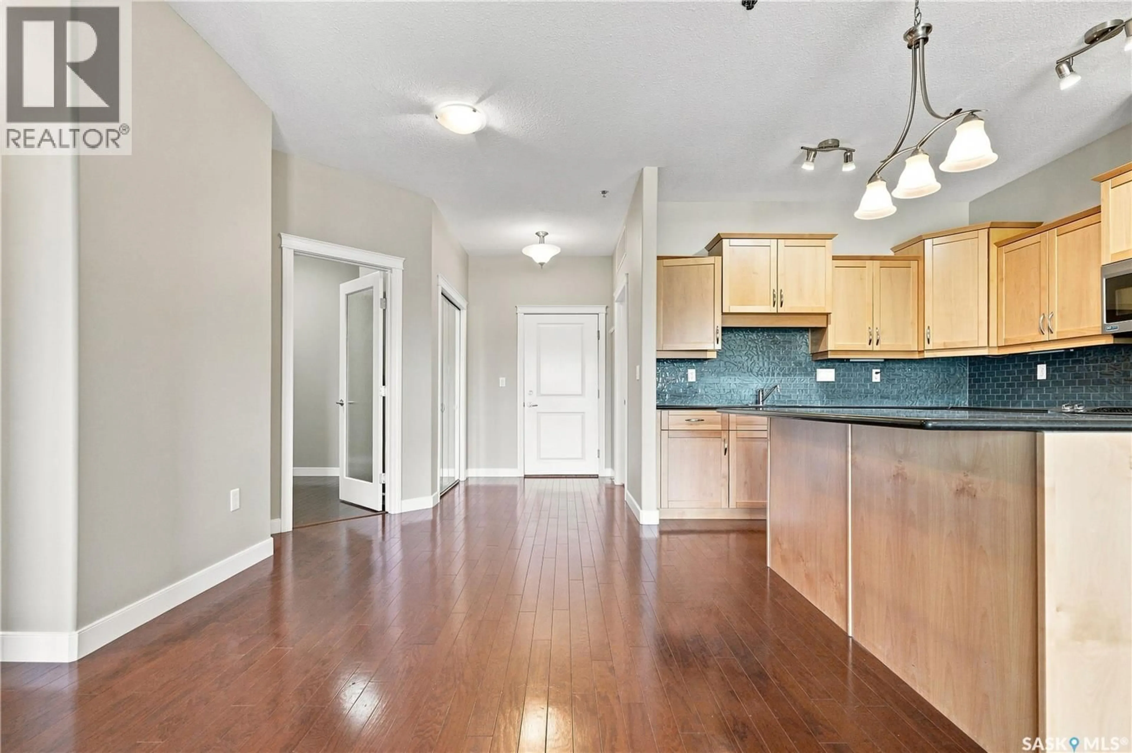 Open concept kitchen, unknown for 207 - 401 CARTWRIGHT STREET, Saskatoon Saskatchewan S7T0B3