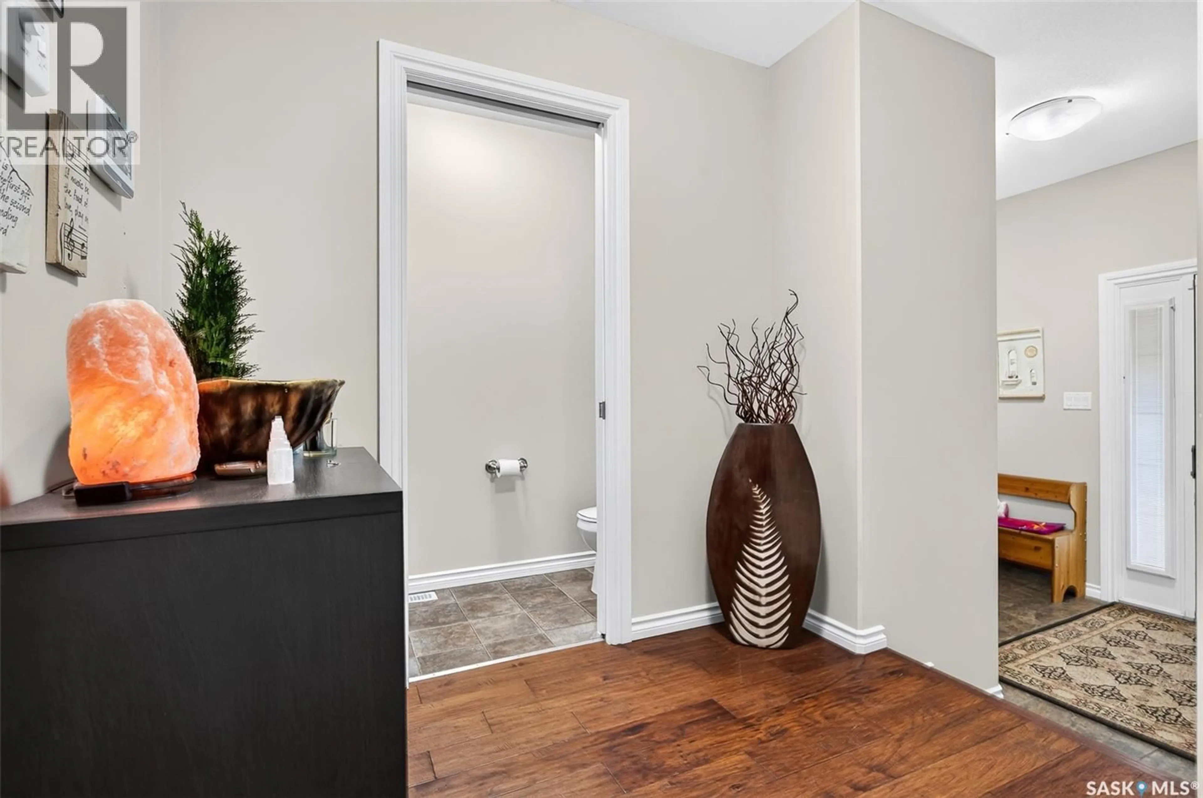 Indoor entryway for A2 - 33 WOOD LILY DRIVE, Moose Jaw Saskatchewan S6J1B4