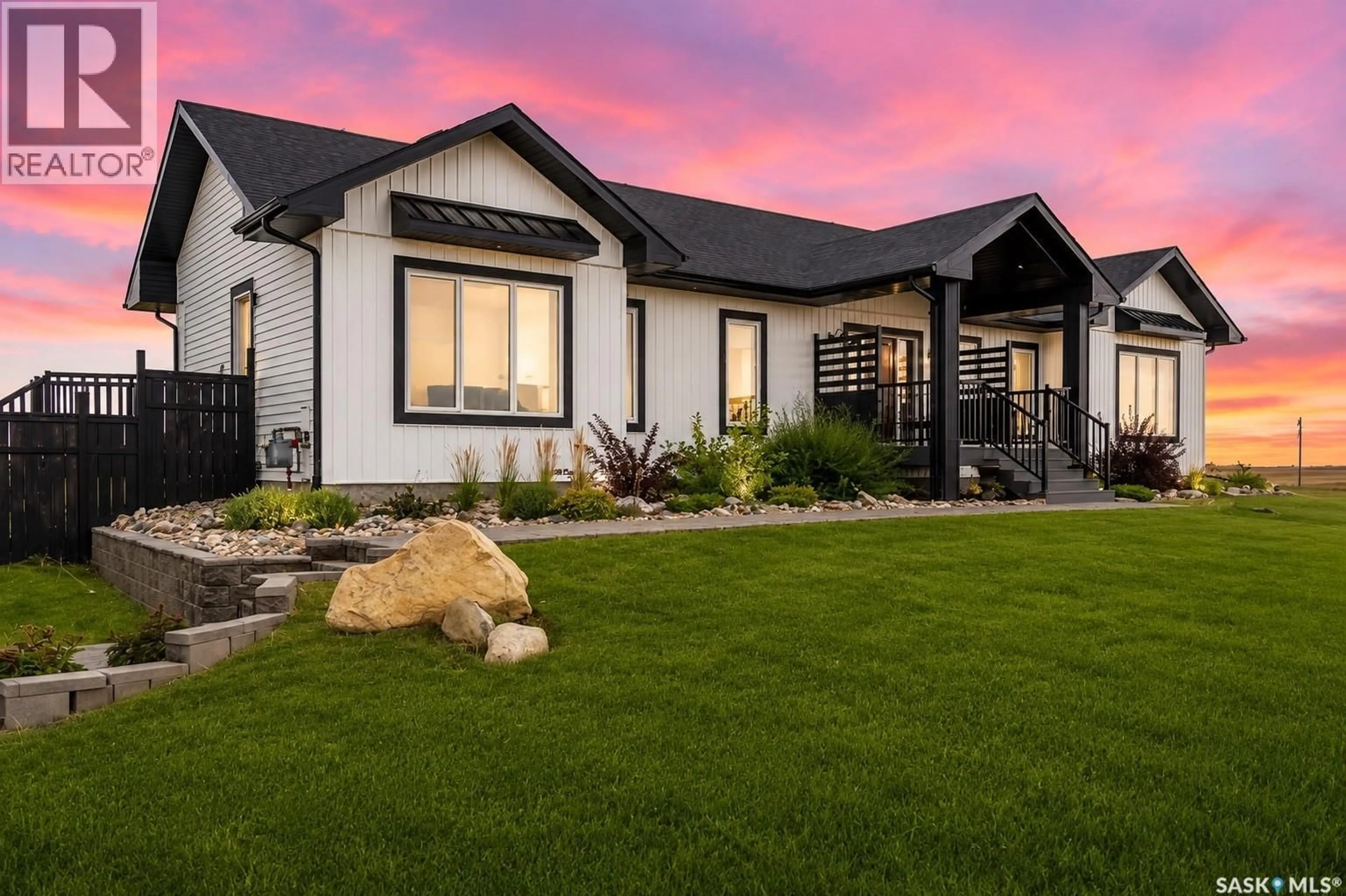 Home with vinyl exterior material, mountain view for 33 DEERFOOT TRAIL, Longlaketon Rm No. 219 Saskatchewan S0G0W0