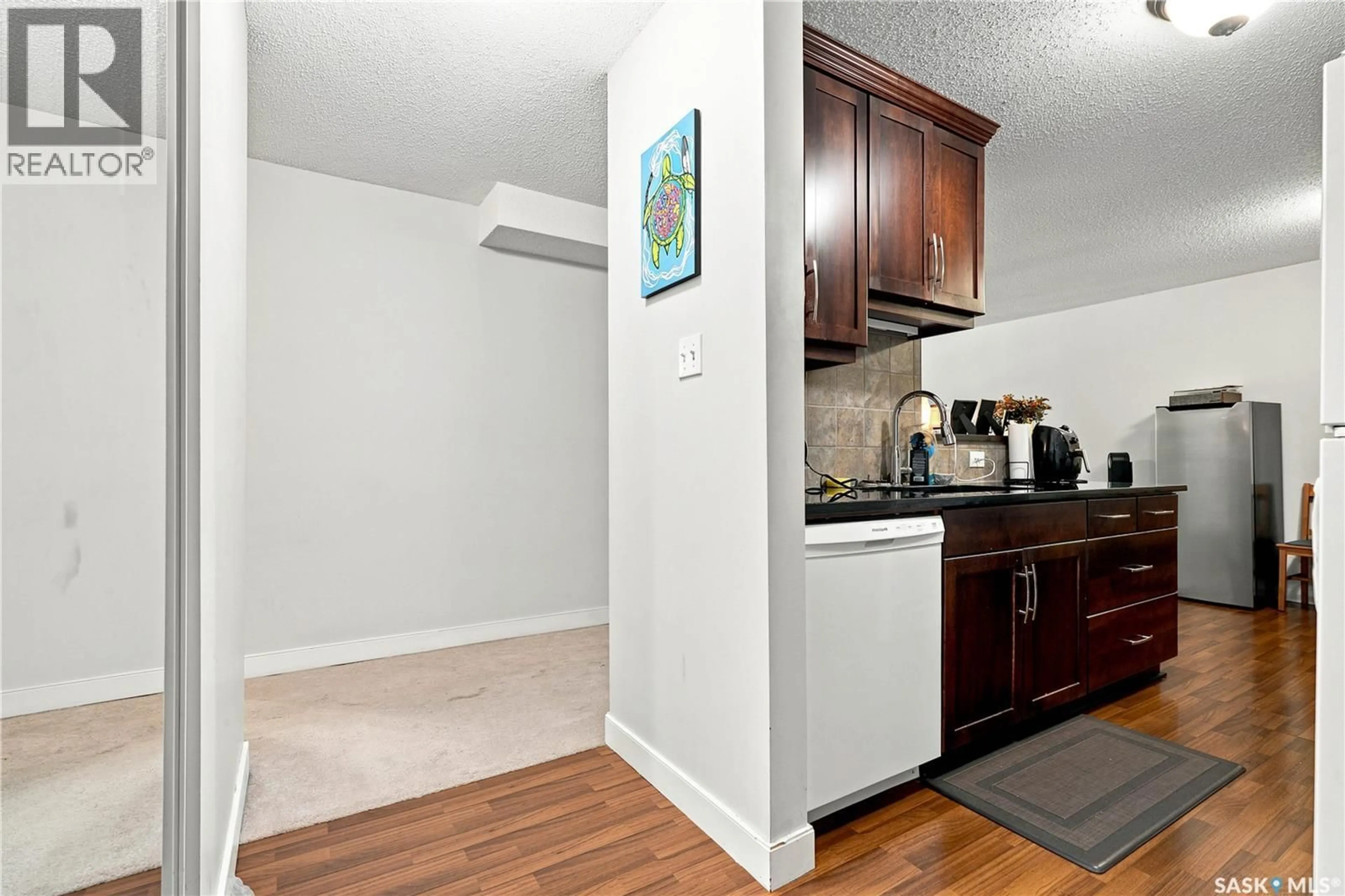 Standard kitchen, unknown for 122 - 219 EDINBURGH PLACE, Saskatoon Saskatchewan S7H5J7