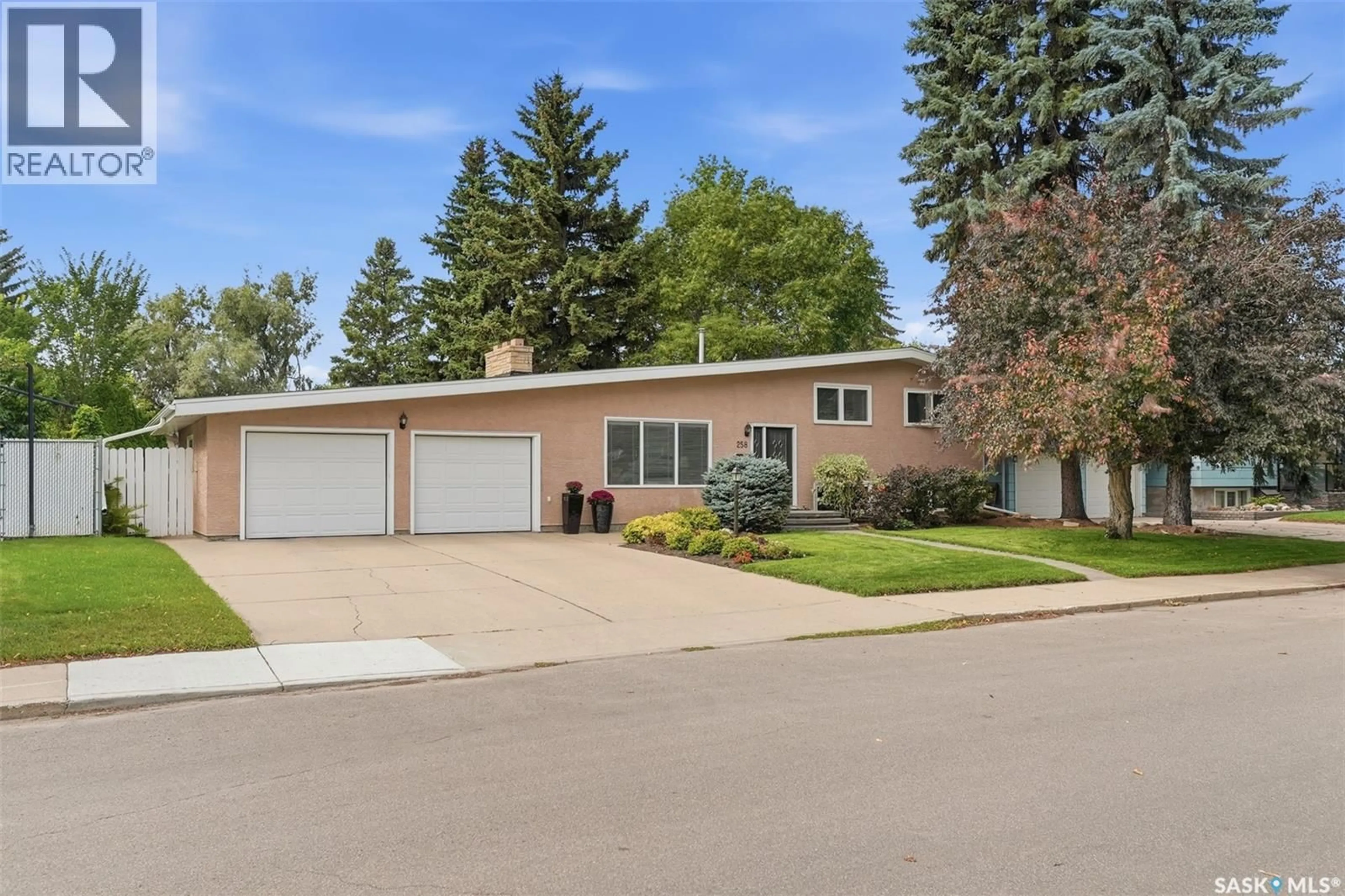 Unknown for 258 EAST PLACE, Saskatoon Saskatchewan S7J2X9