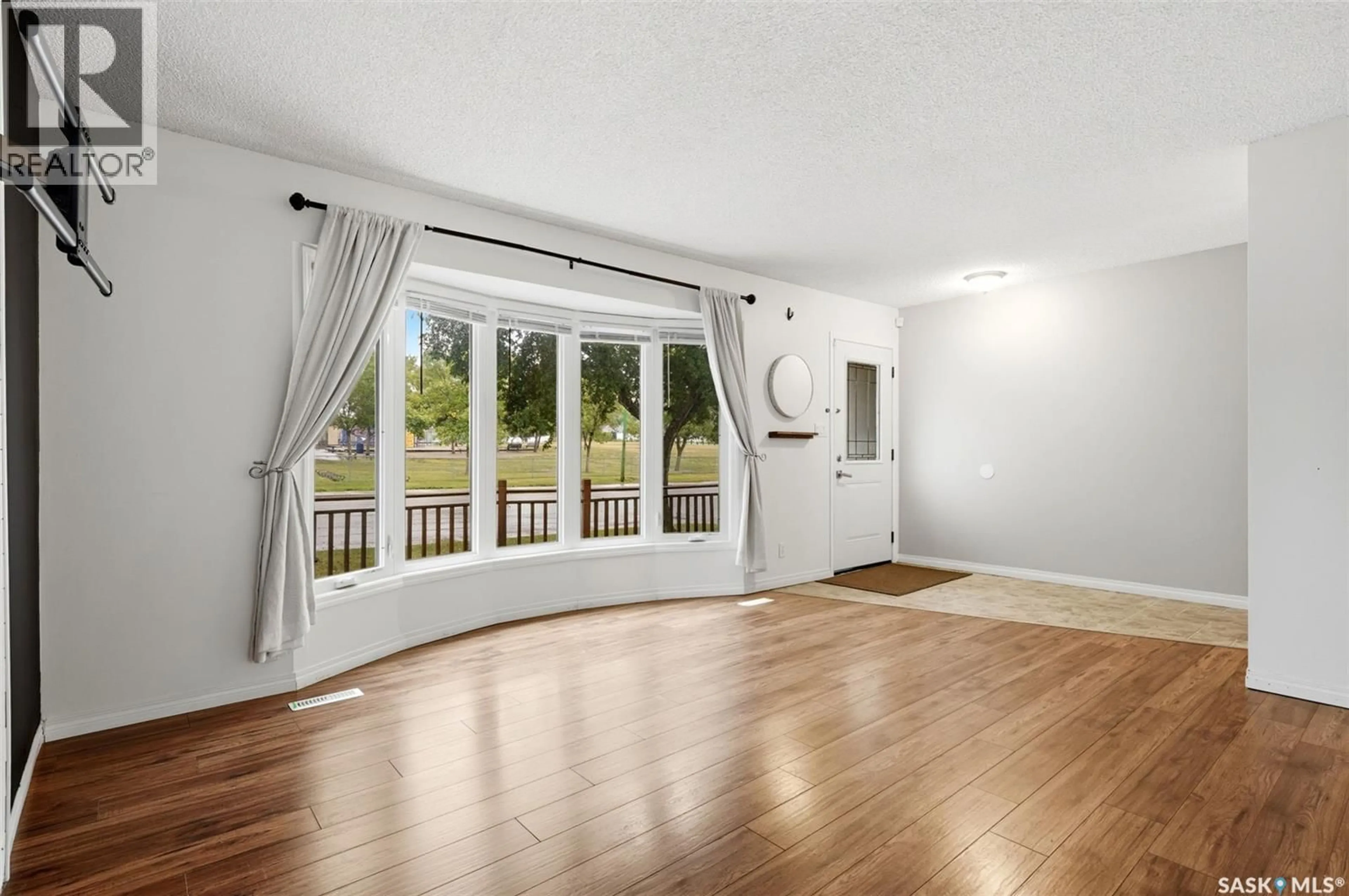 A pic of a room for 726 MCINTOSH STREET, Regina Saskatchewan S4R5Z4