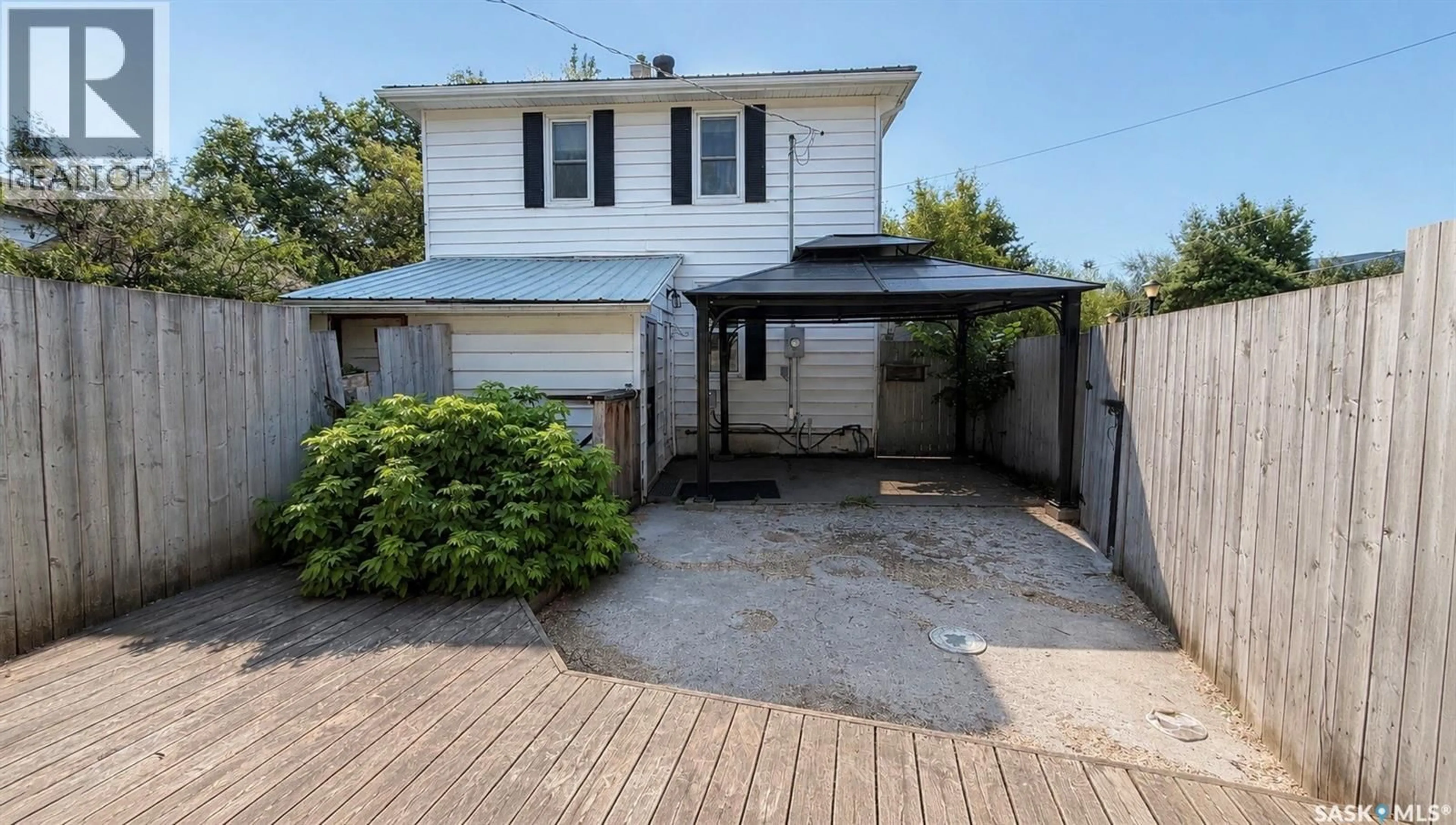 A pic from outside/outdoor area/front of a property/back of a property/a pic from drone, street for N - 203 2ND AVENUE, Harris Saskatchewan S0L1K0