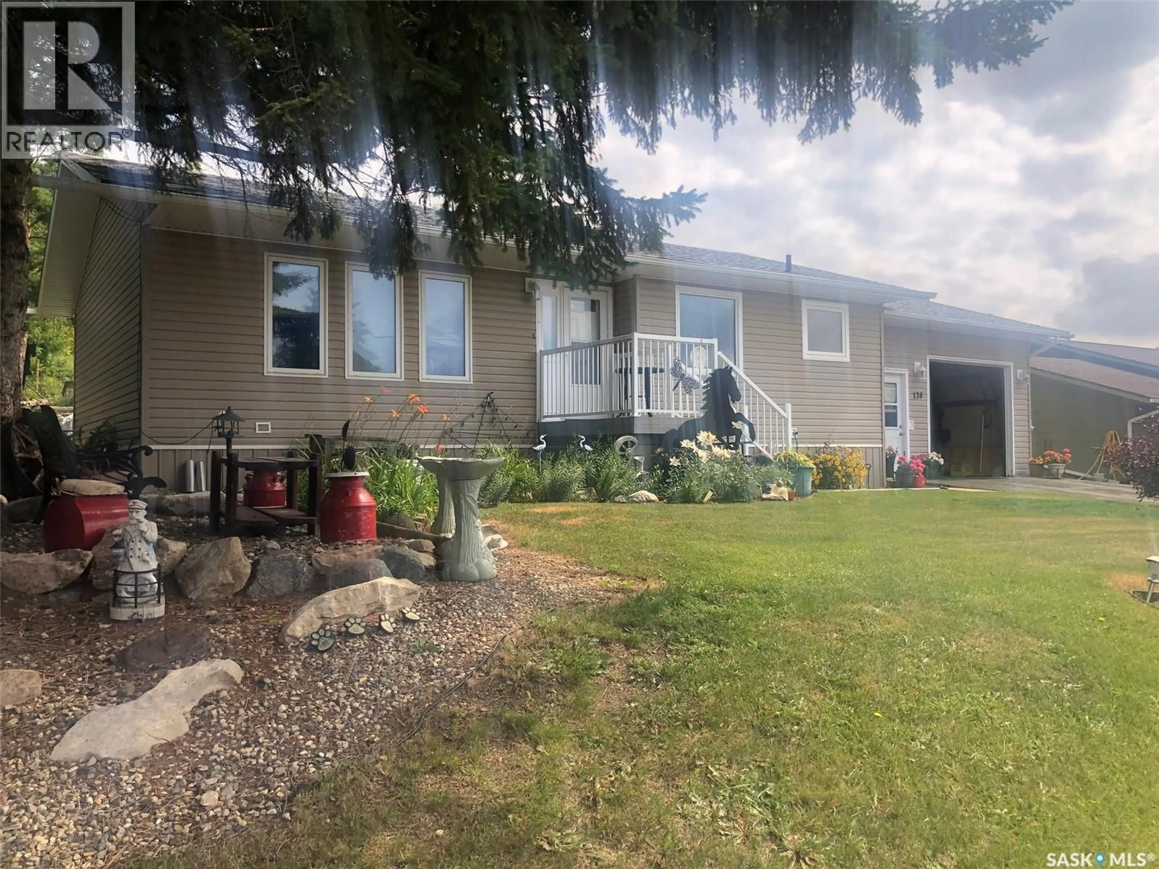A pic from outside/outdoor area/front of a property/back of a property/a pic from drone, unknown for 138 HUDSON STREET, Sturgis Saskatchewan S0A4A0