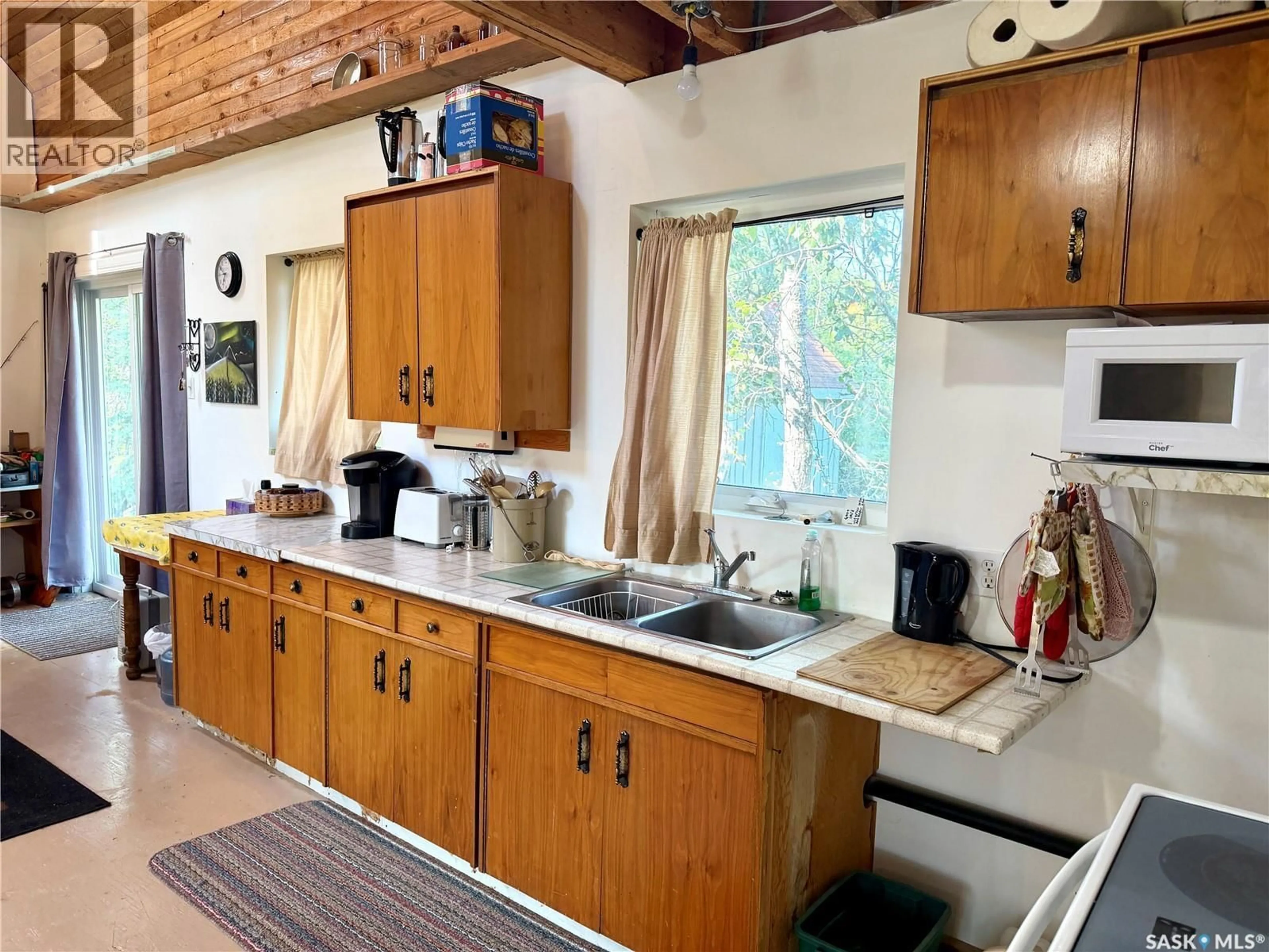 Standard kitchen, unknown for Lot 6 Sub 3 MEETING LAKE REGIONAL PARK, Meeting Lake Saskatchewan S0M2L0