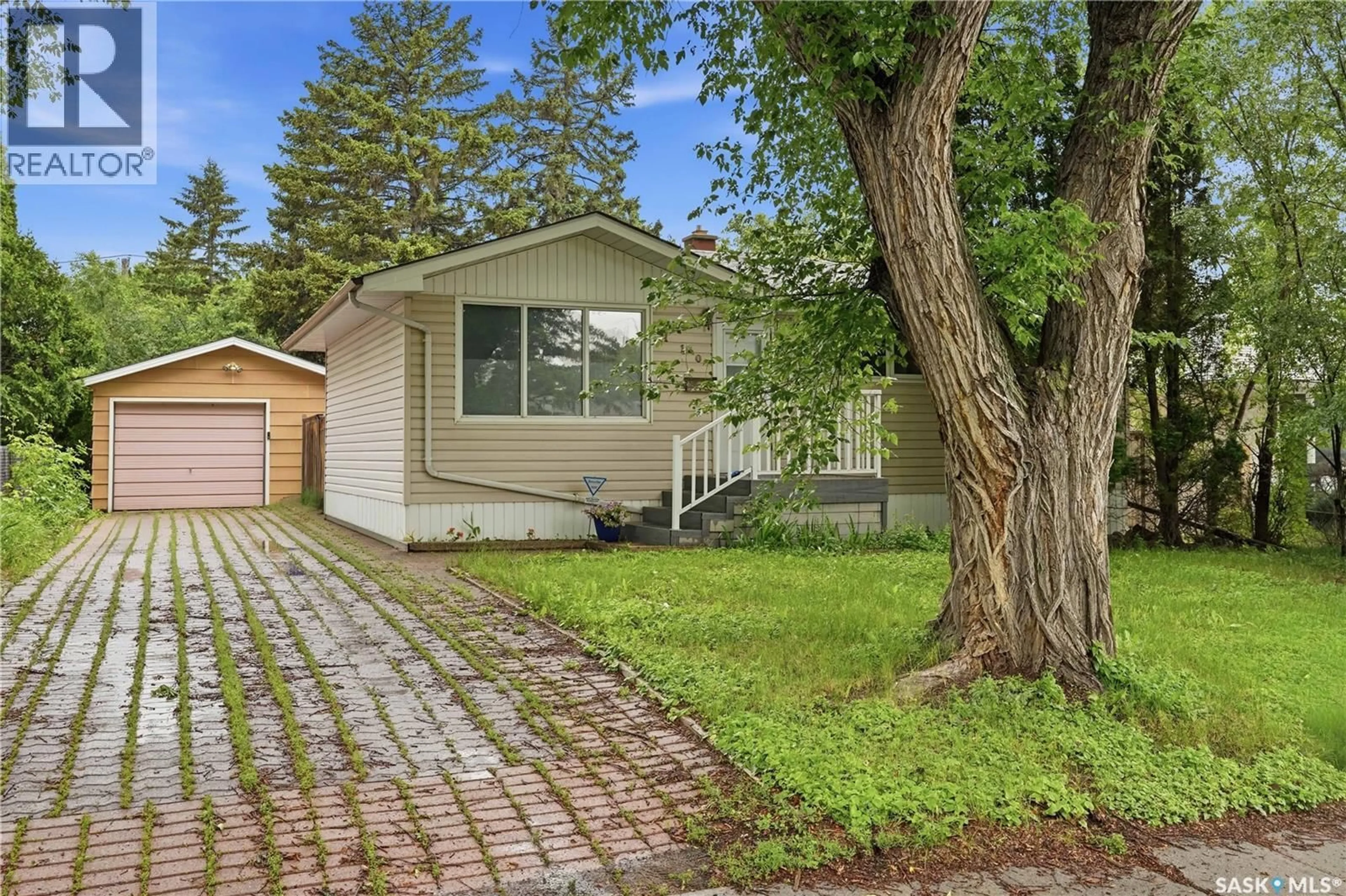 Unknown for 110 MCCANNEL STREET, Regina Saskatchewan S4R3V1