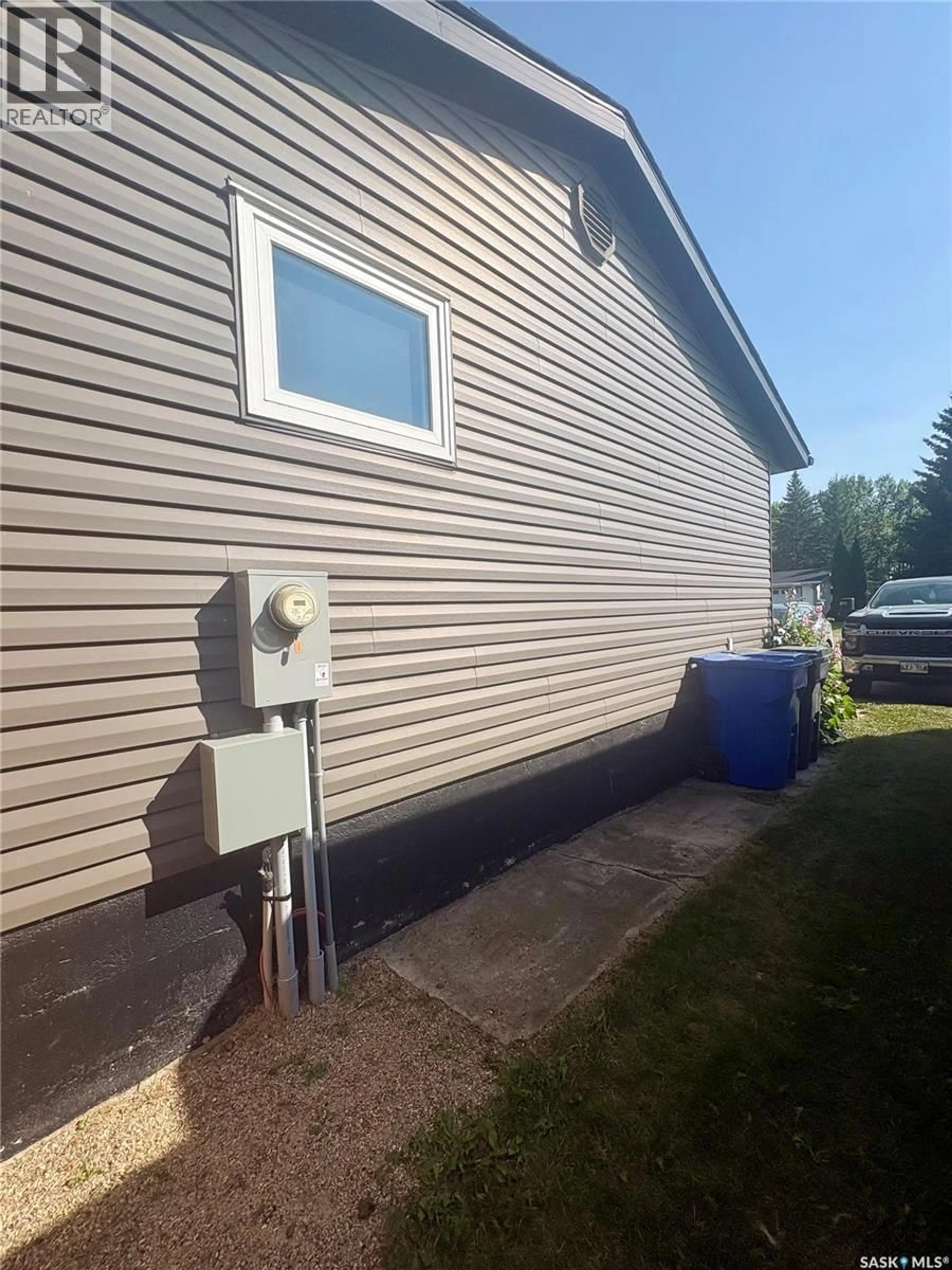 Home with vinyl exterior material, building for 220 ALLAN AVENUE, Churchbridge Saskatchewan S0A0M0